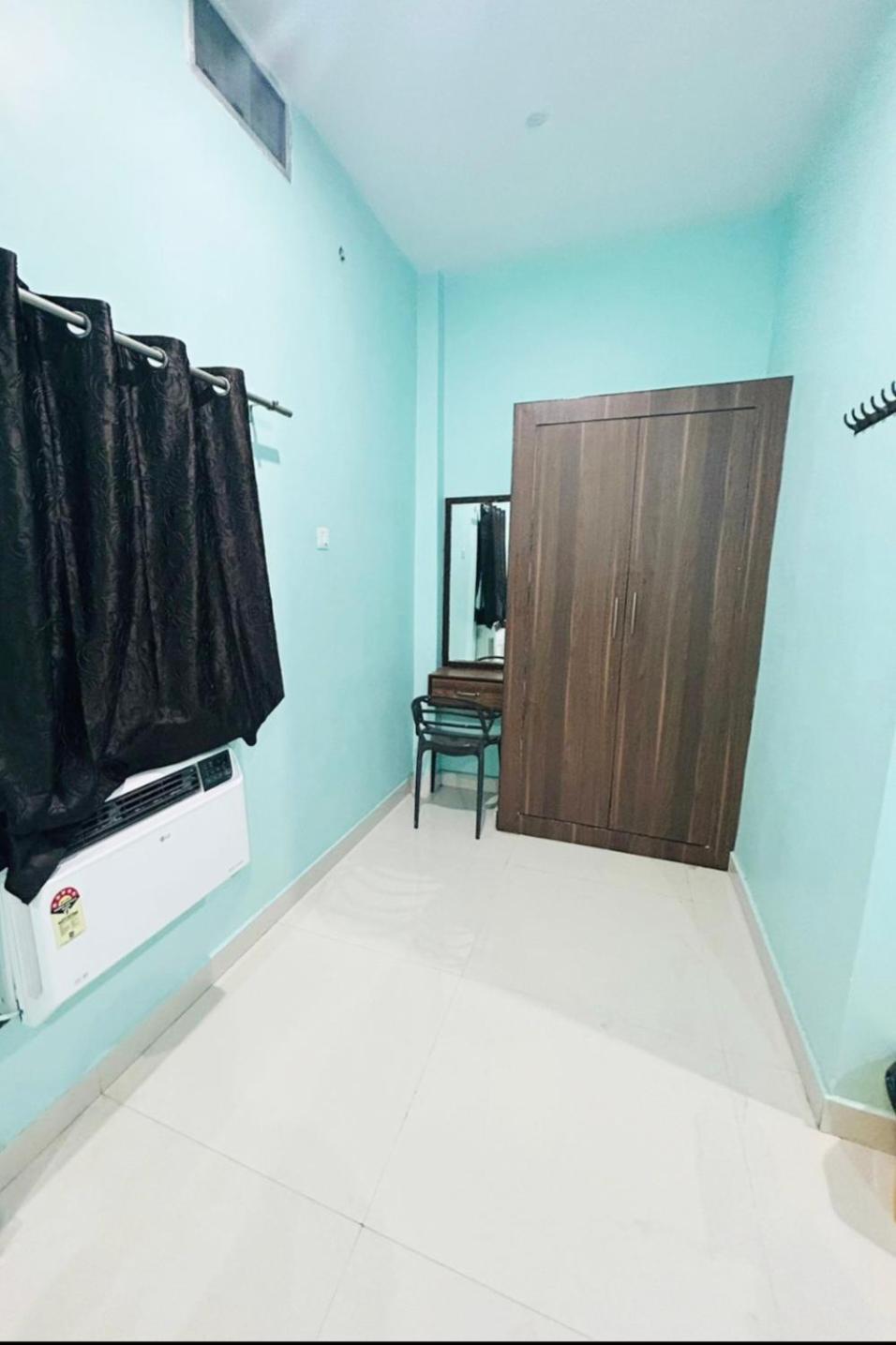 Double Room with Balcony - Photo 26