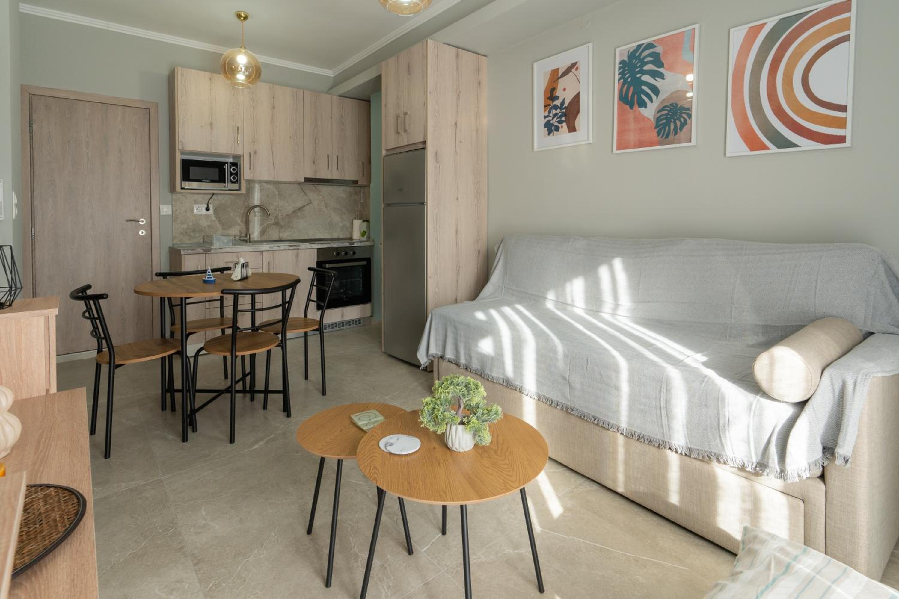 One-Bedroom Apartment