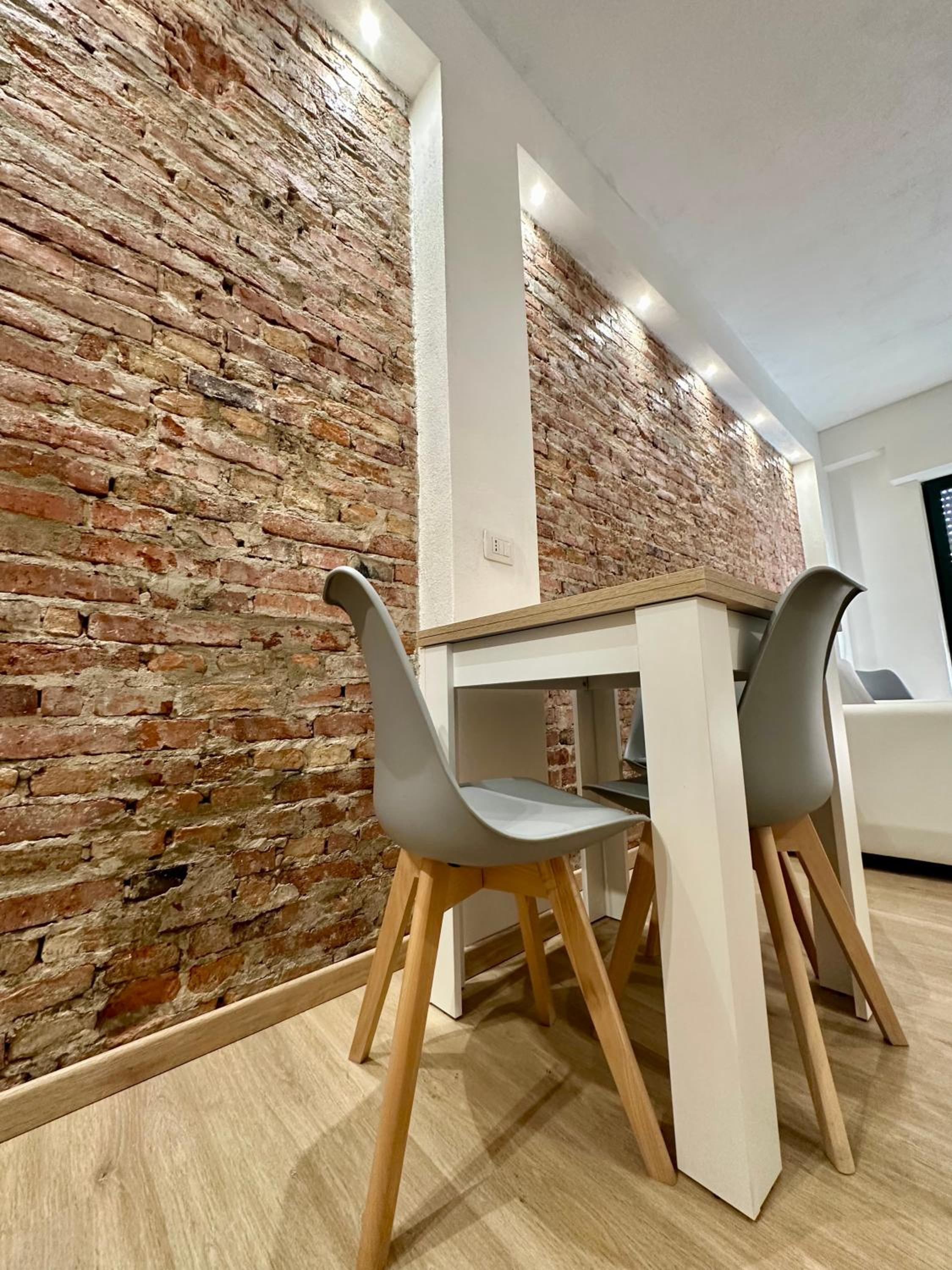 One-Bedroom Apartment with Balcony and City View photo 2