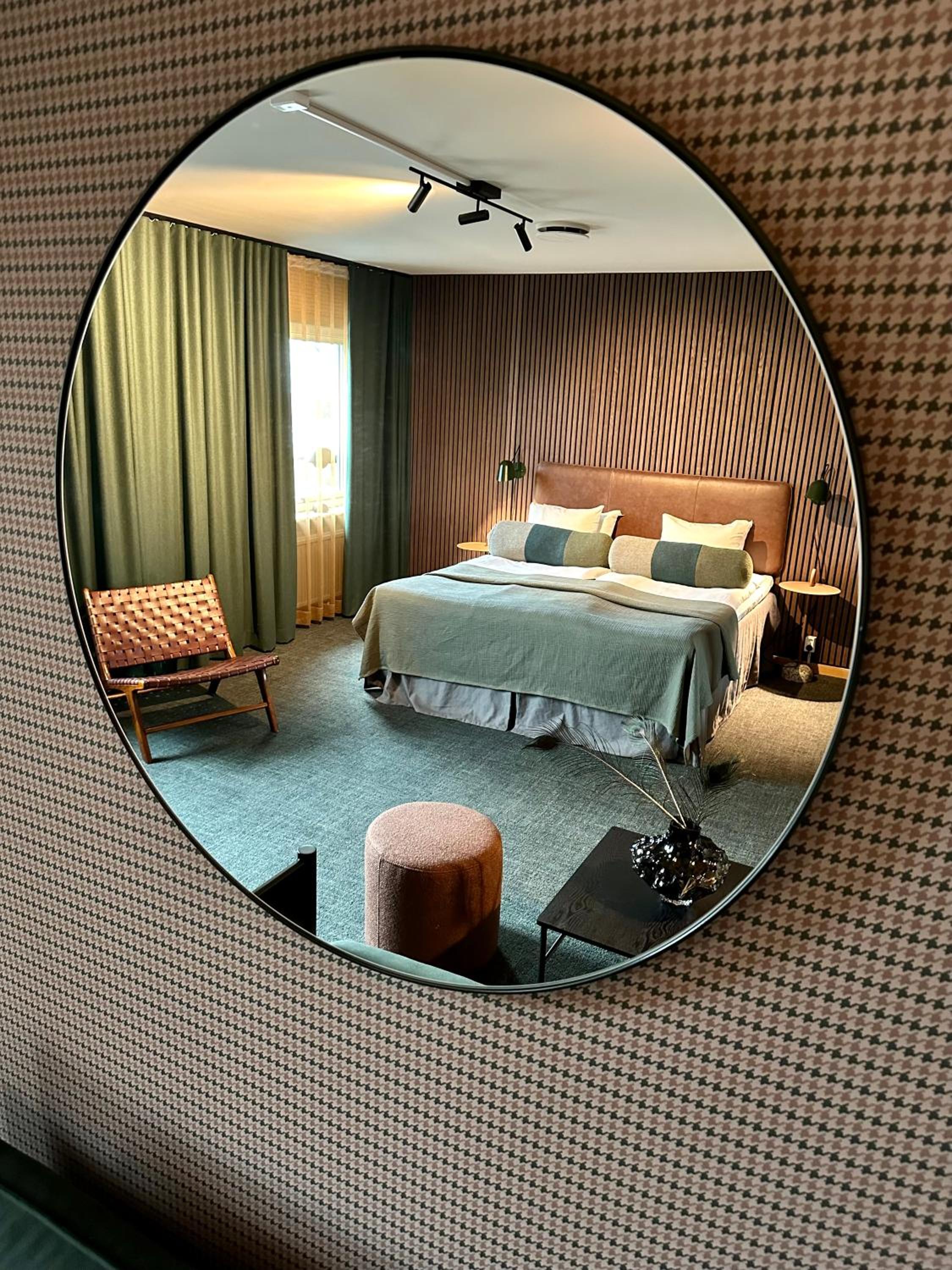 Suite - Photo 5