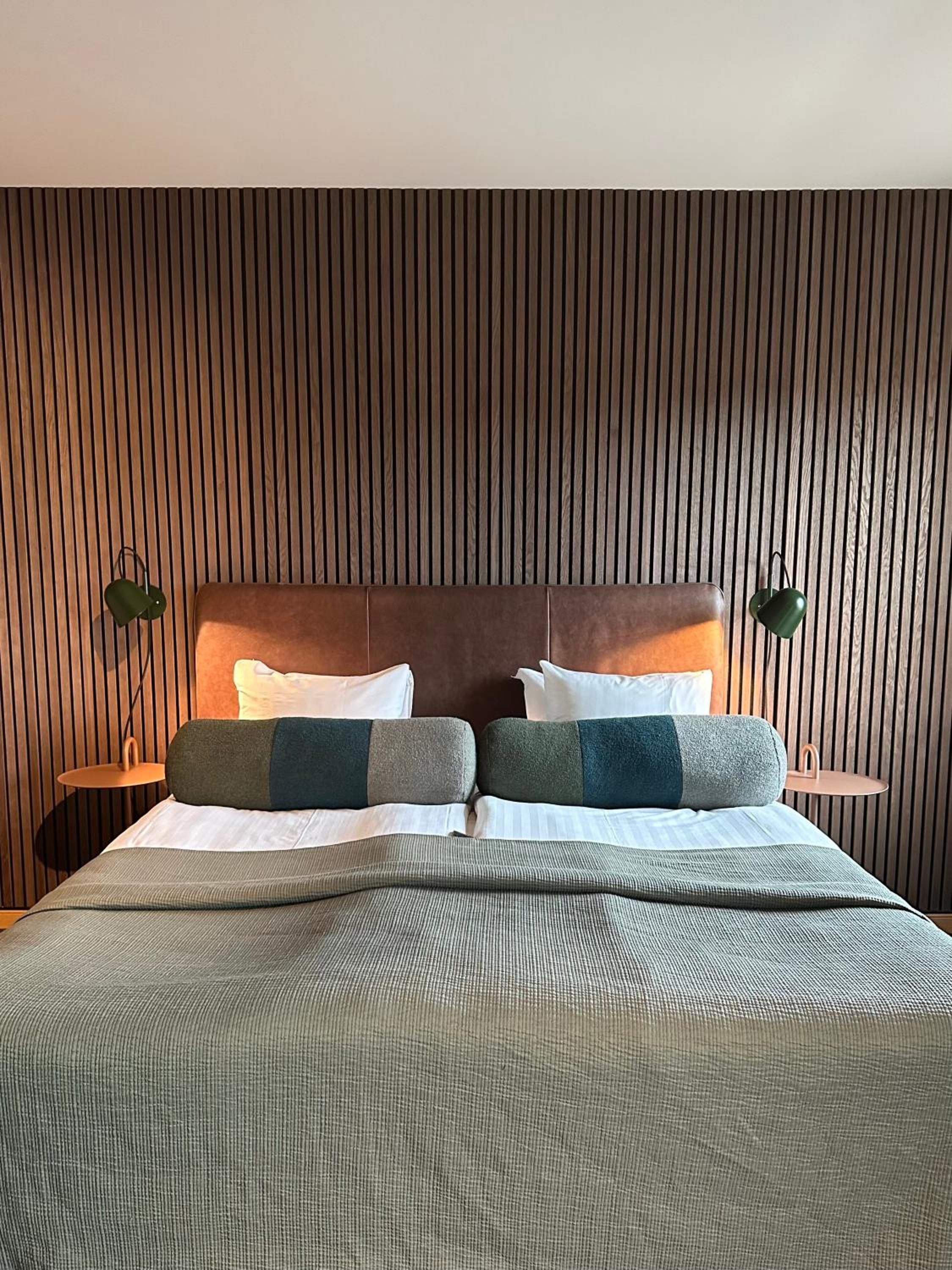 Suite - Photo 10