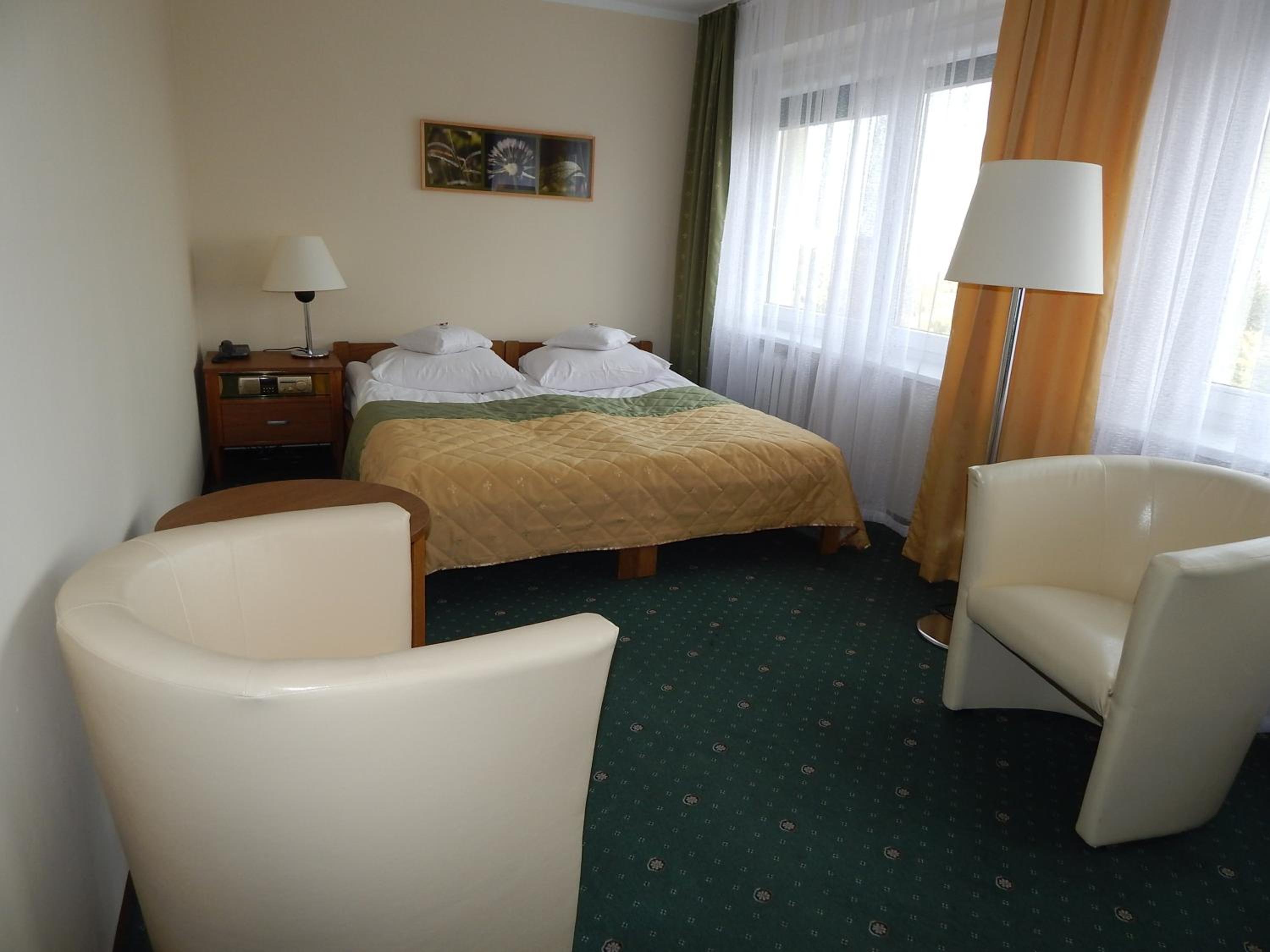 Standard Double or Twin Room - Photo 3