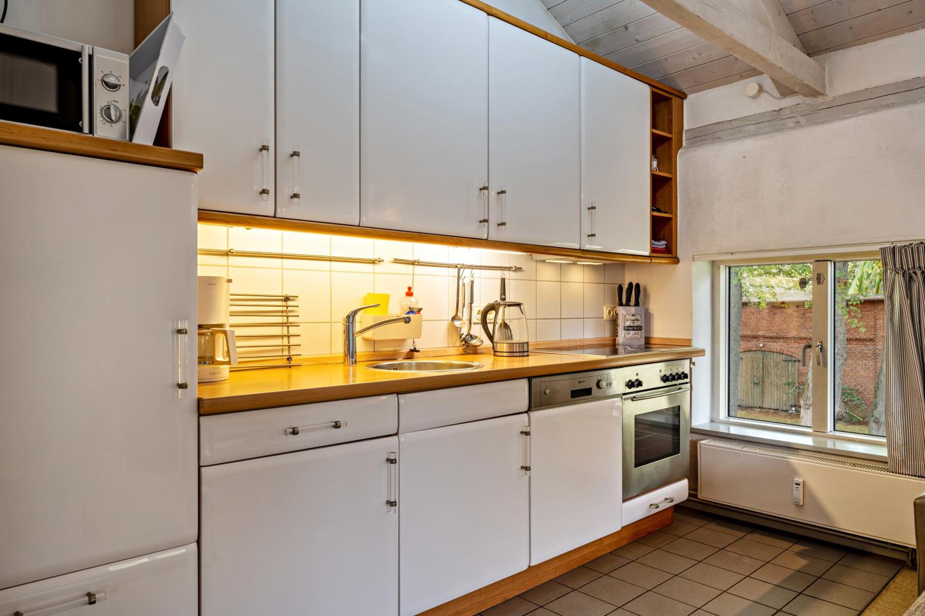 Two-Bedroom Deluxe Apartment with Garden View photo 2