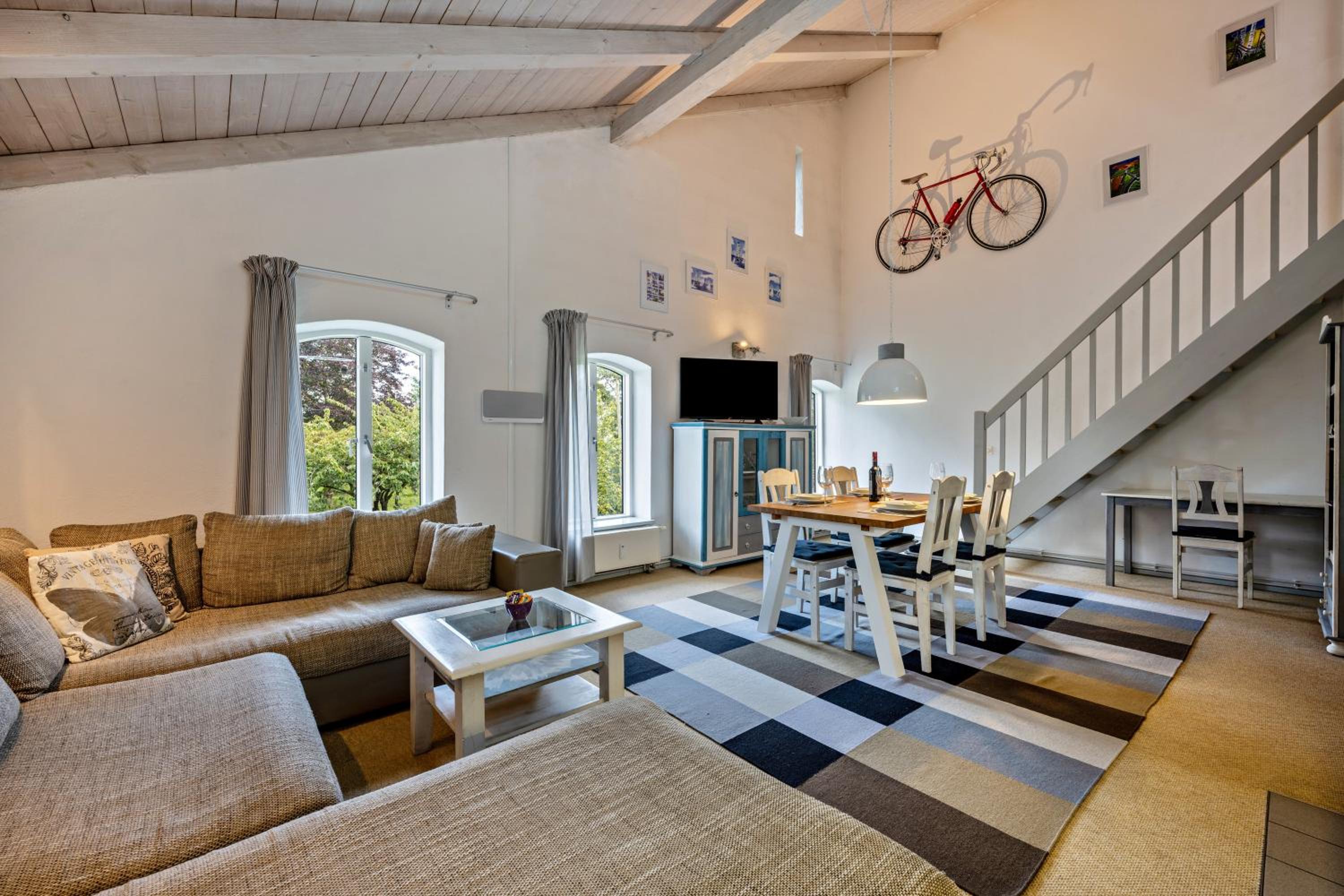 Two-Bedroom Deluxe Apartment with Garden View photo 1