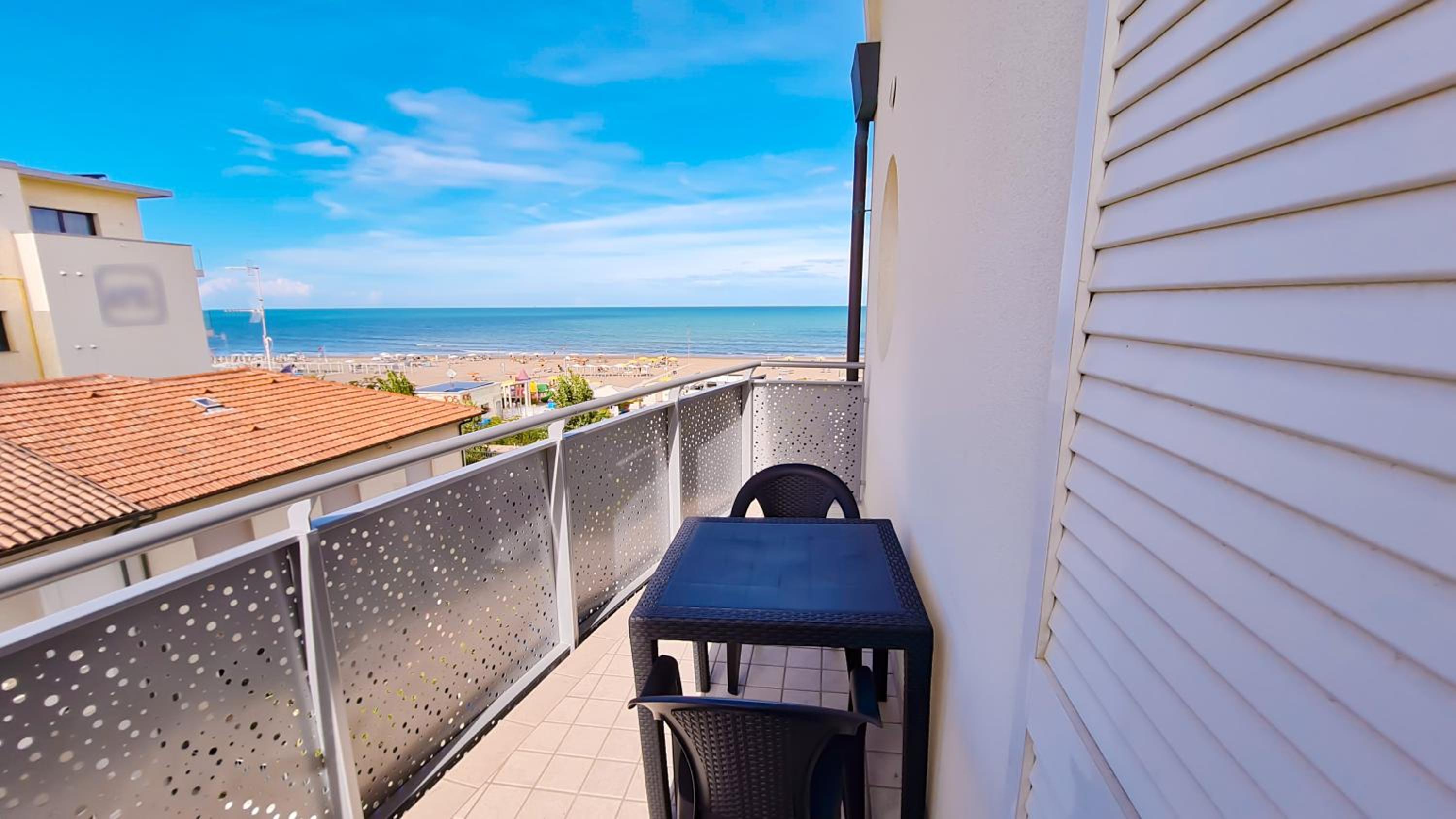 Apartment with Sea View photo 3