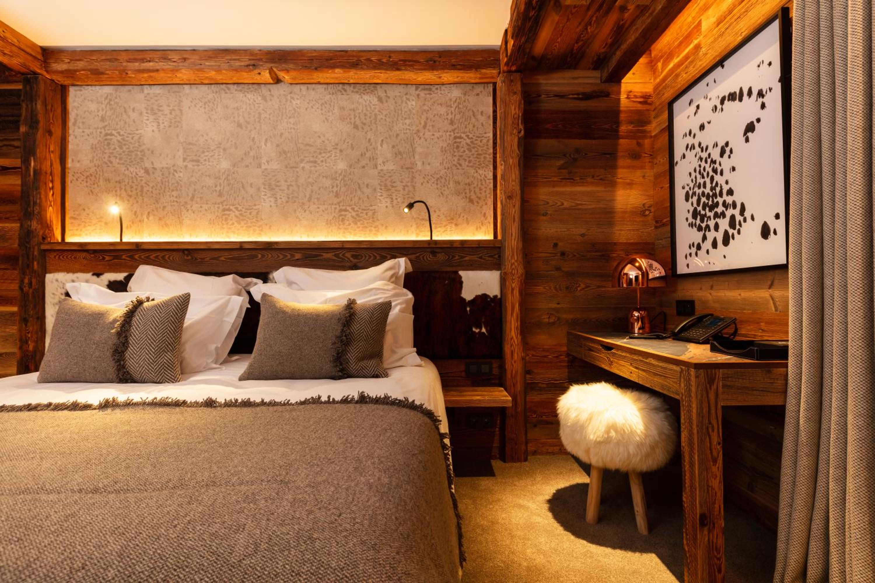 Standard King Room photo 1