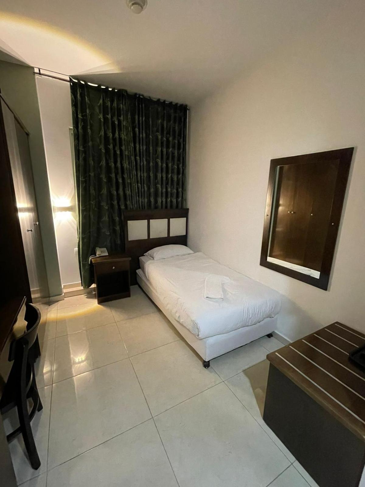 Single Room with Private Bathroom