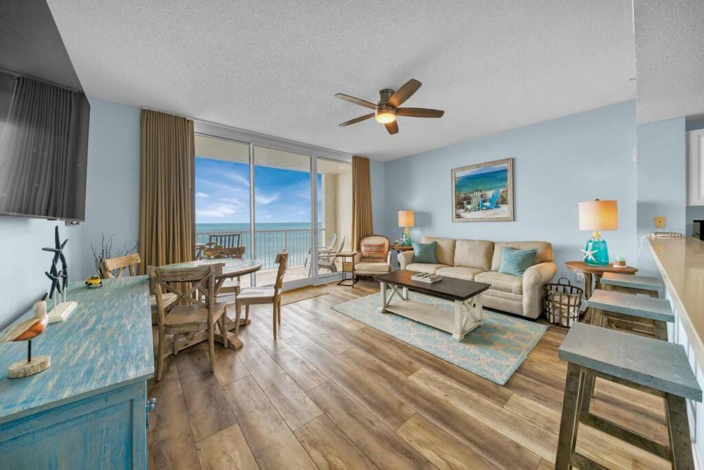 One-Bedroom Apartment - Oceanfront
