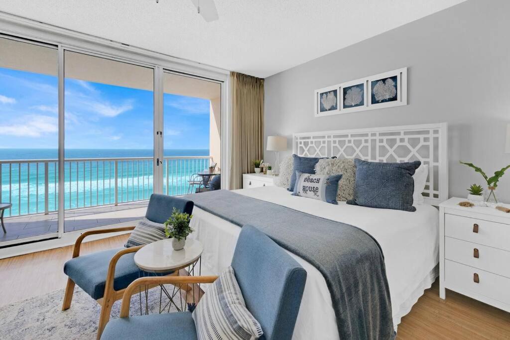 One-Bedroom Apartment - Oceanfront
