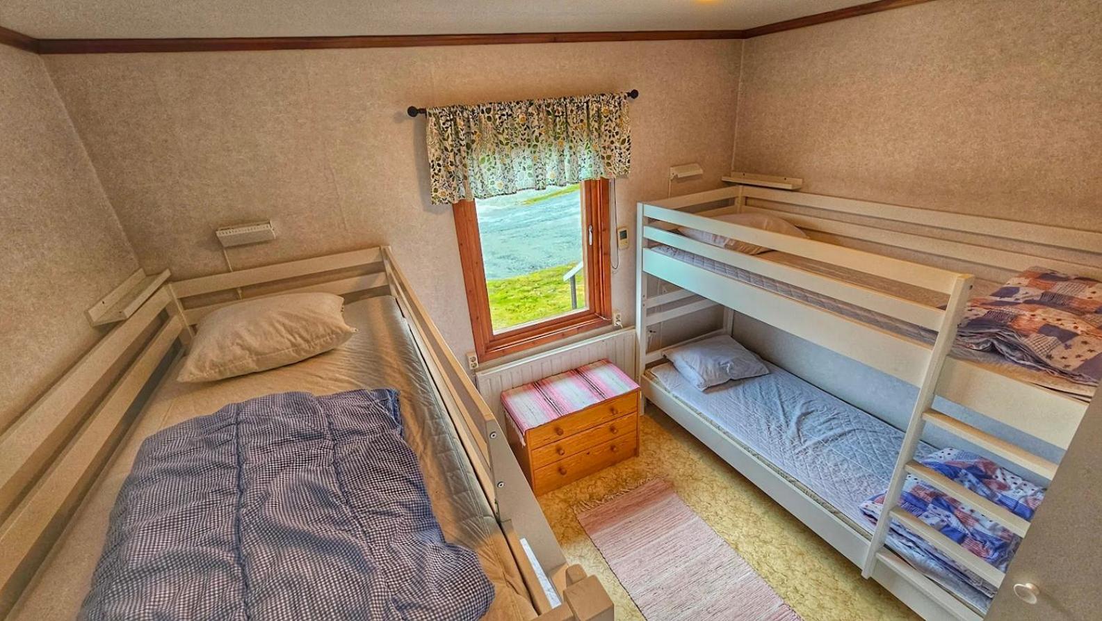 One-Bedroom Apartment - Photo 7