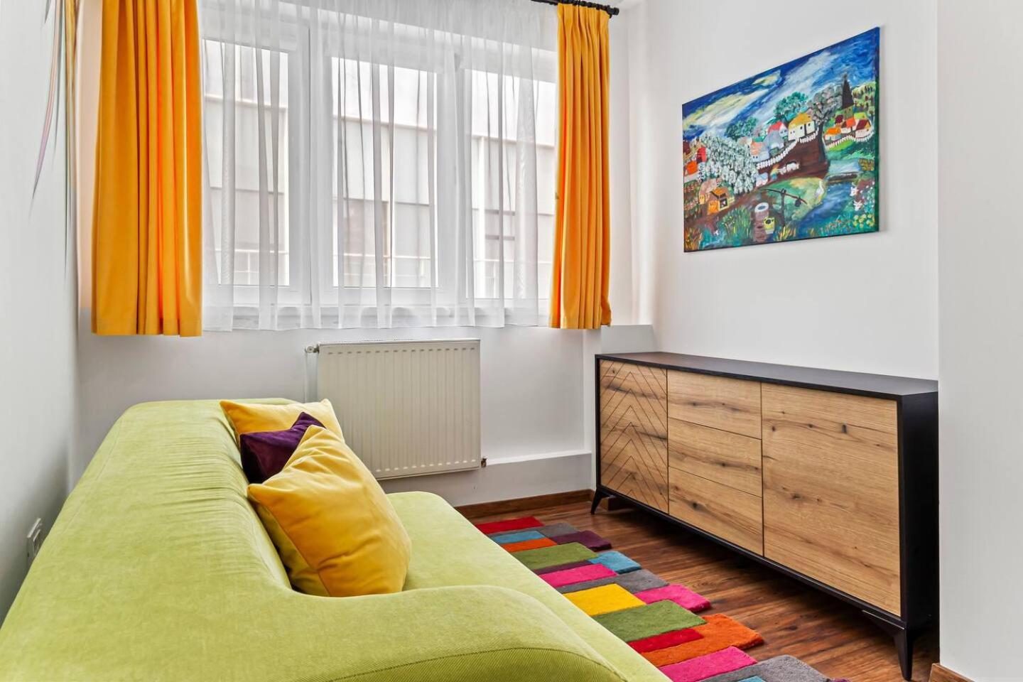 Three-Bedroom Apartment - Photo 6