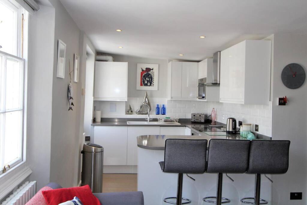 Two-Bedroom Apartment photo 2