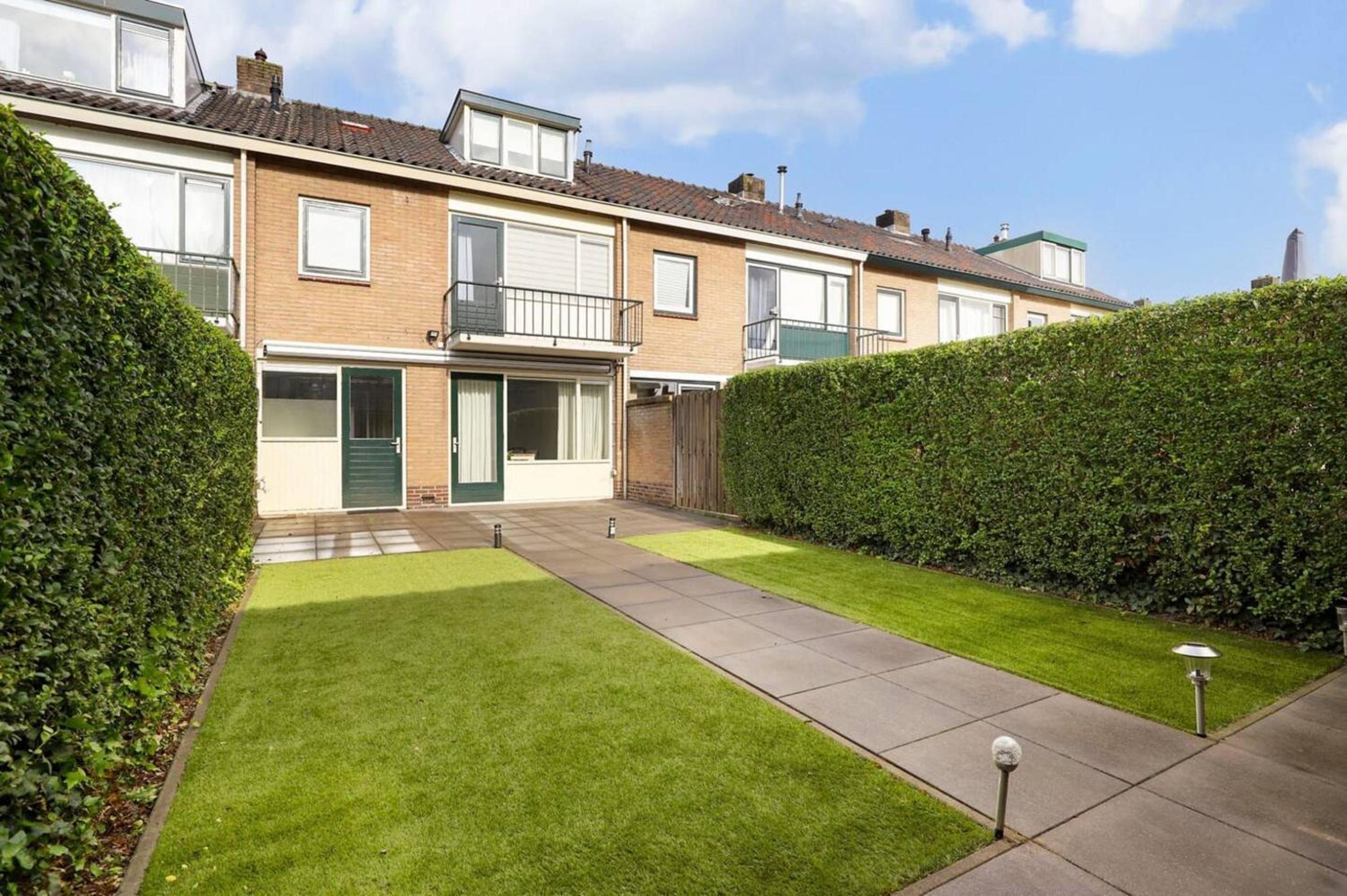 Villa photo 2