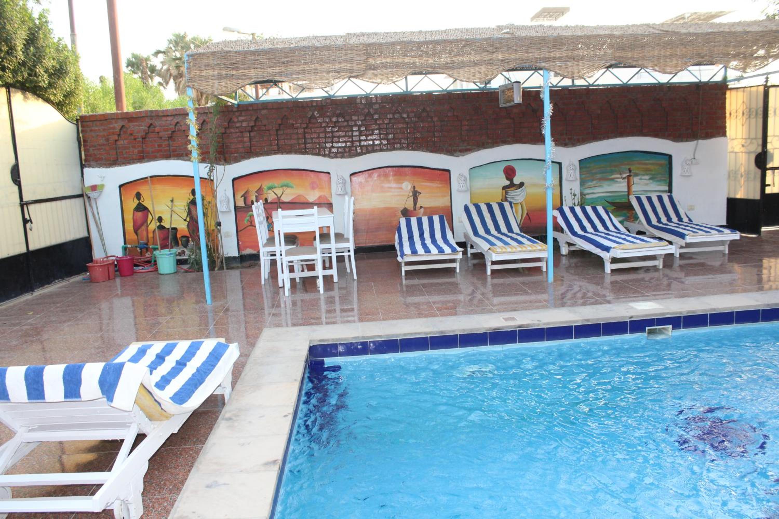 Studio with Pool View - Photo 28
