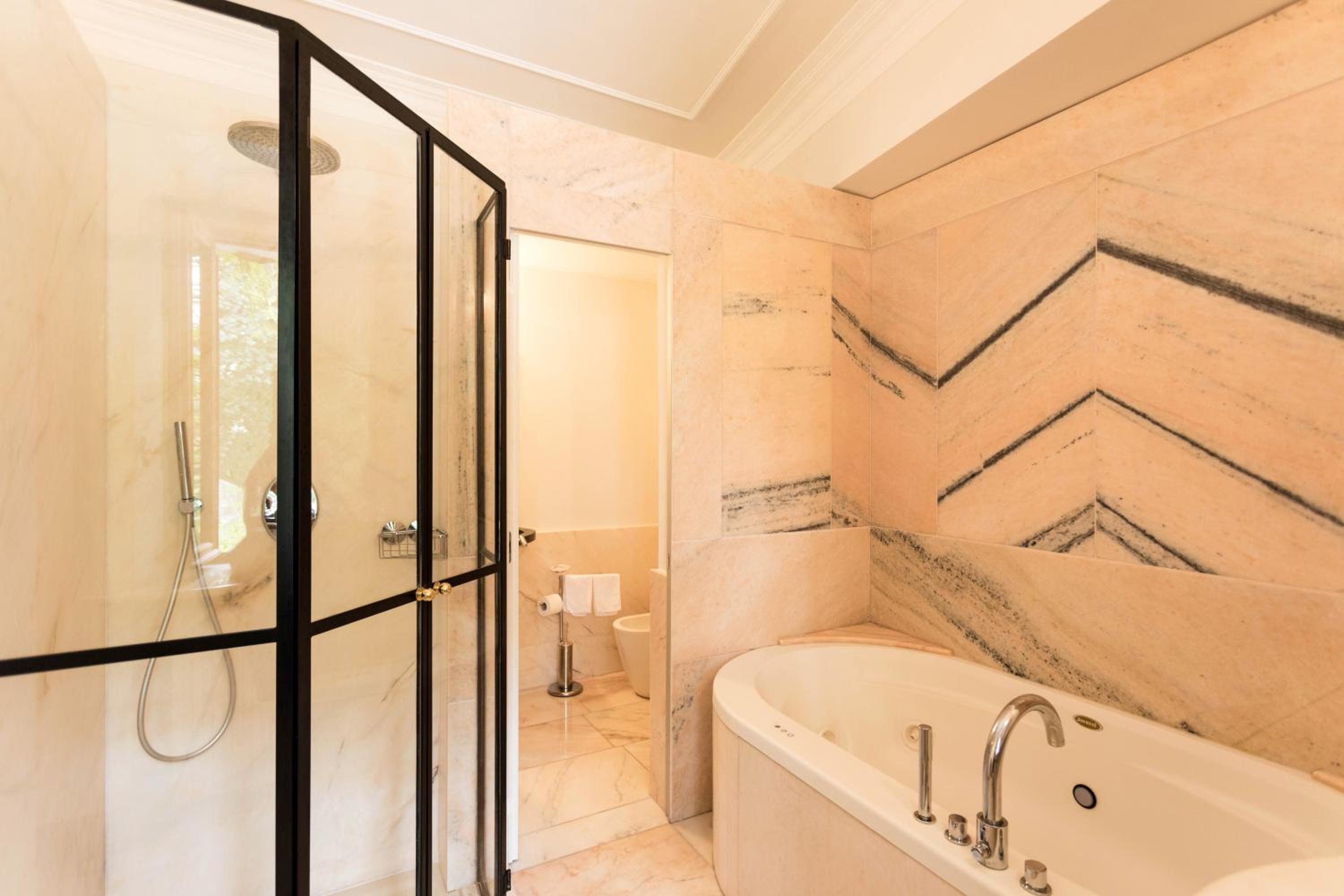 Double Room with Terrace - Photo 4