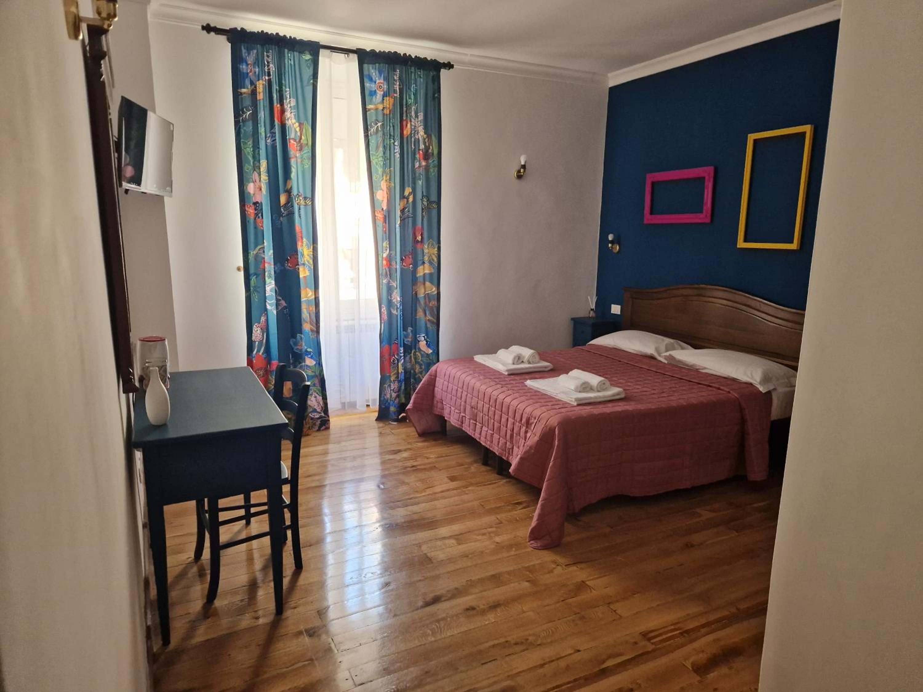 Double Room with Private Bathroom photo 1