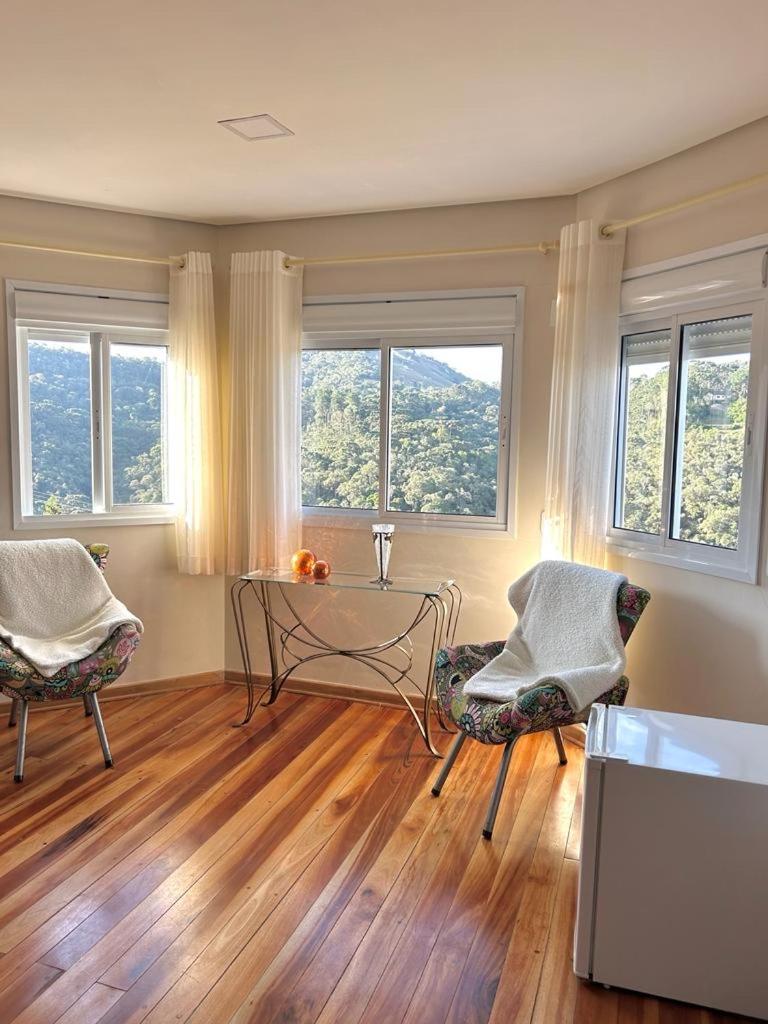 Superior King Room photo 2