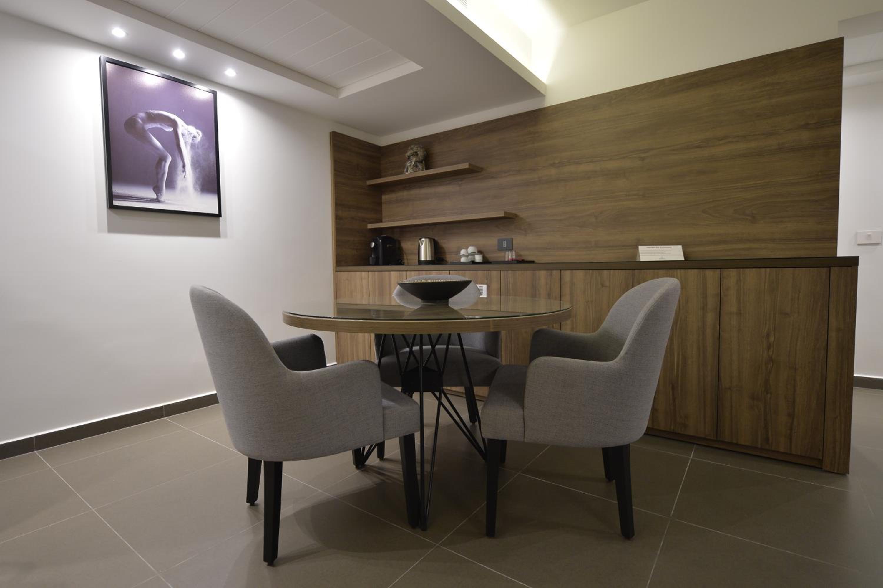 Superior Suite - Photo 1