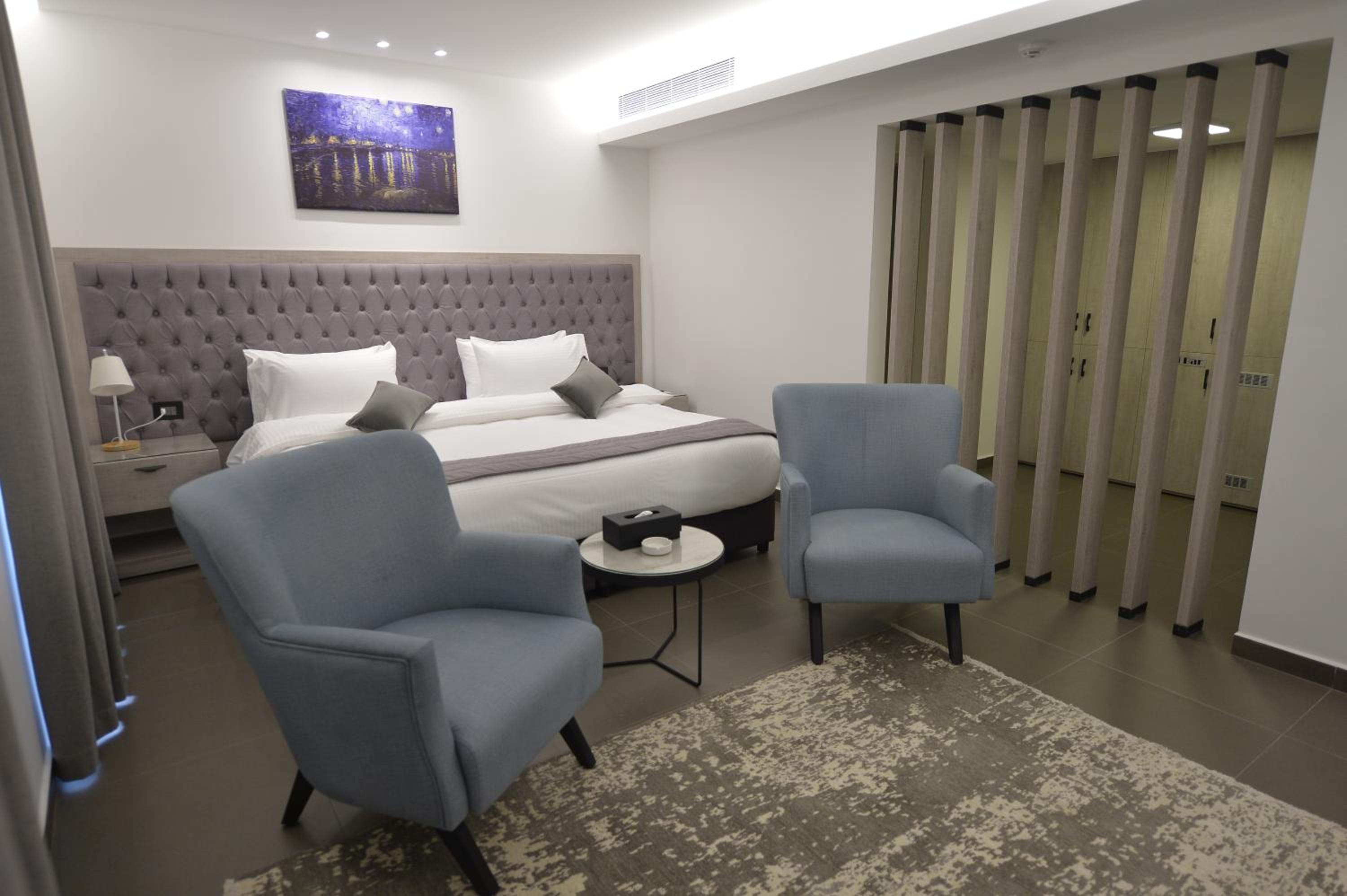 Double Room with Balcony photo 3