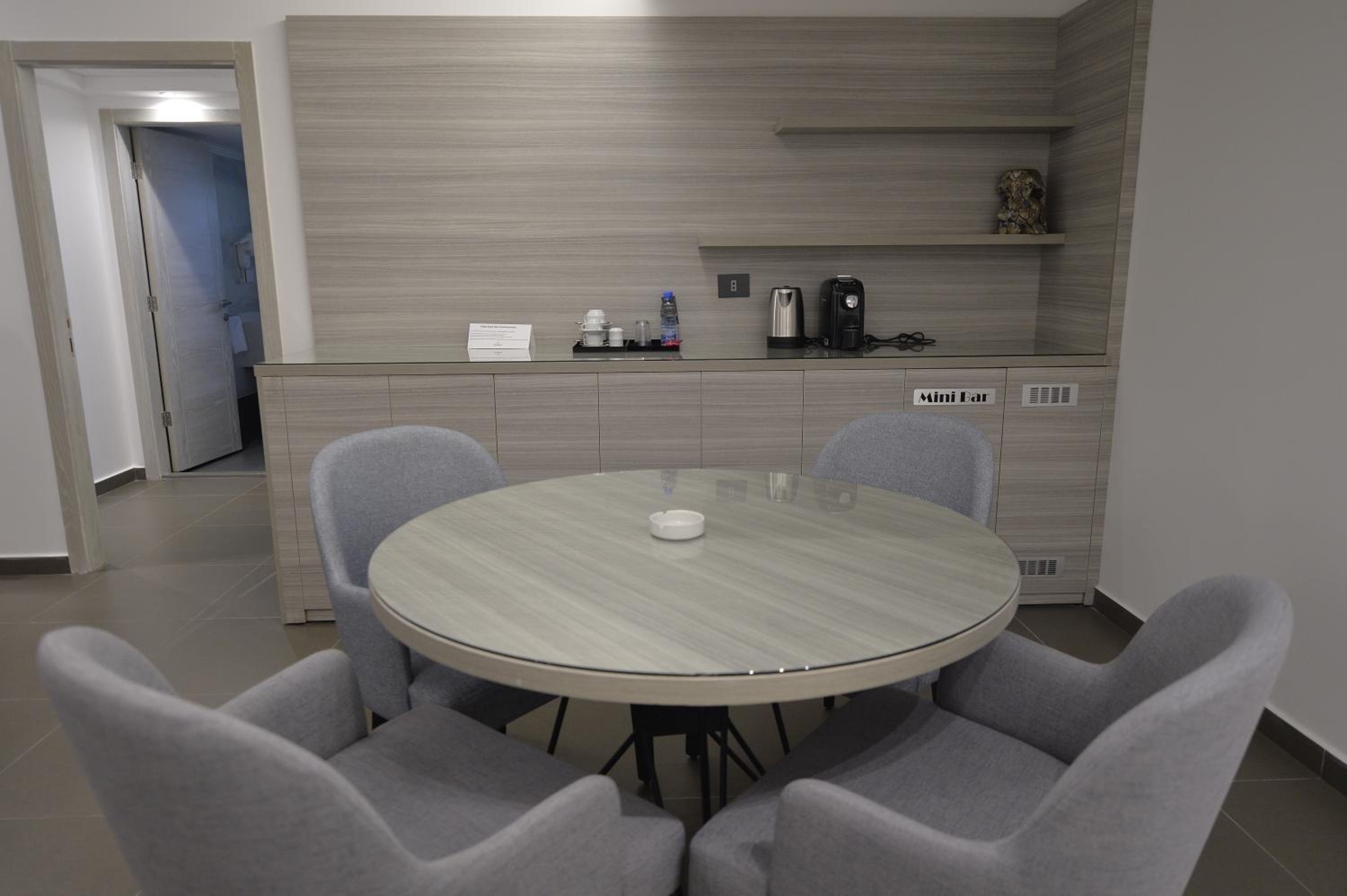 Family Suite - Photo 9