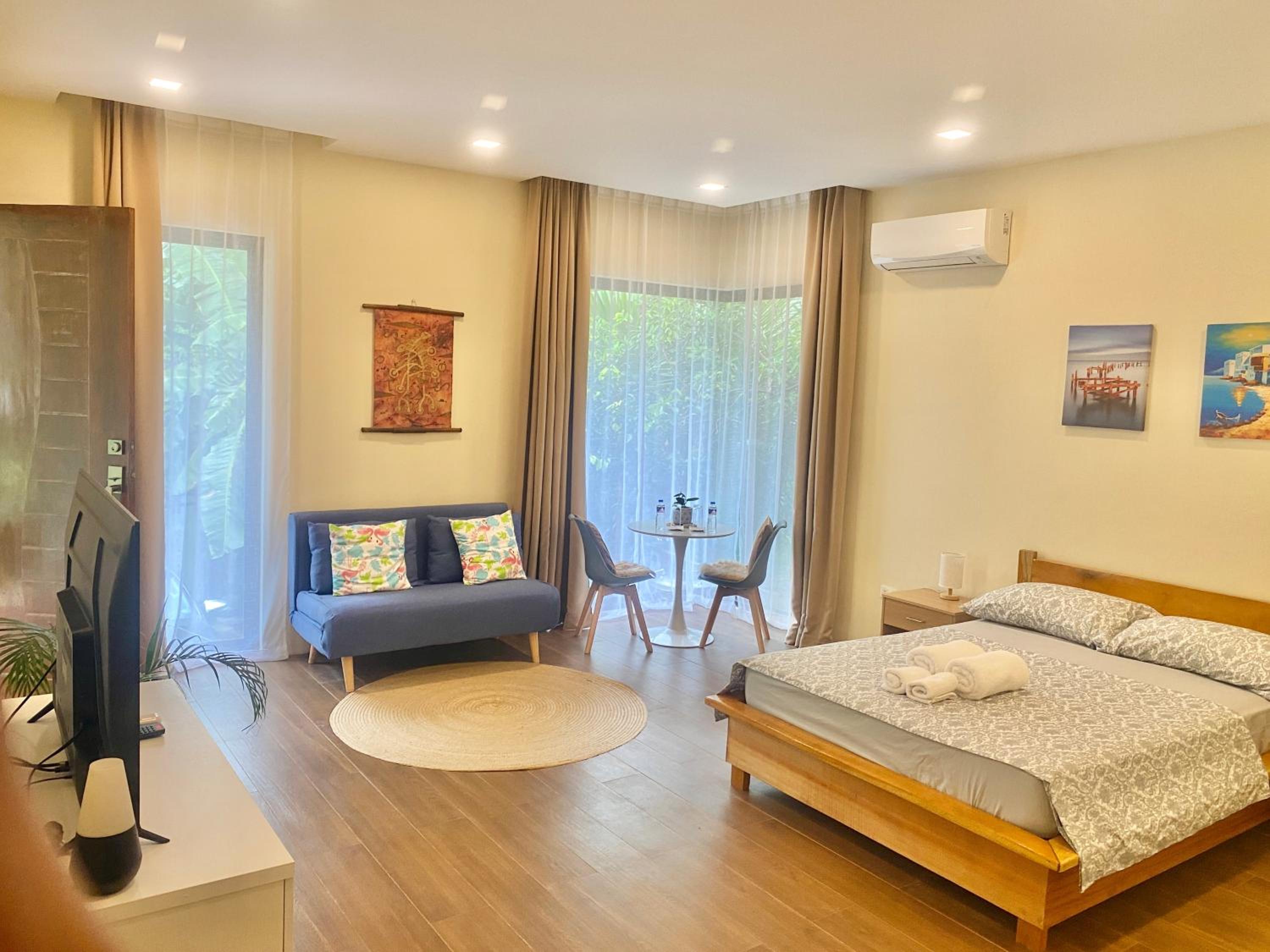 Double or Twin Room with Garden View photo 2