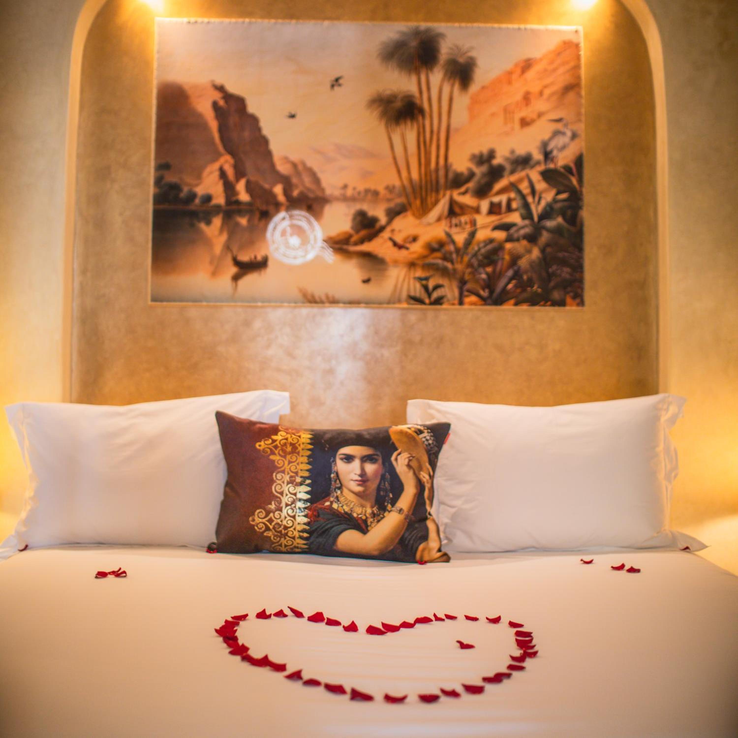 Suite - Photo 22