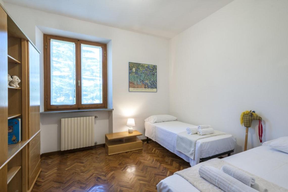 Villa photo 1