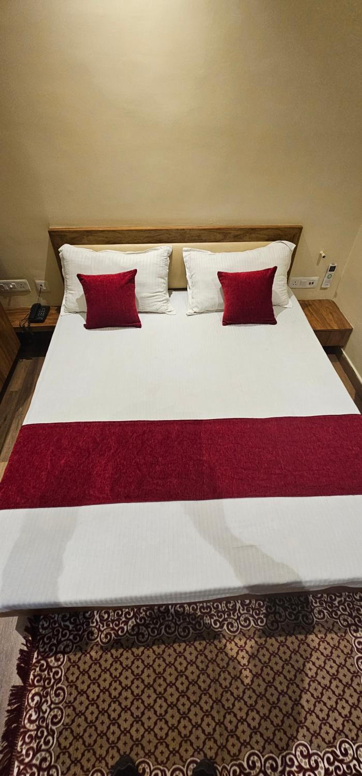 Deluxe Room - Photo 1