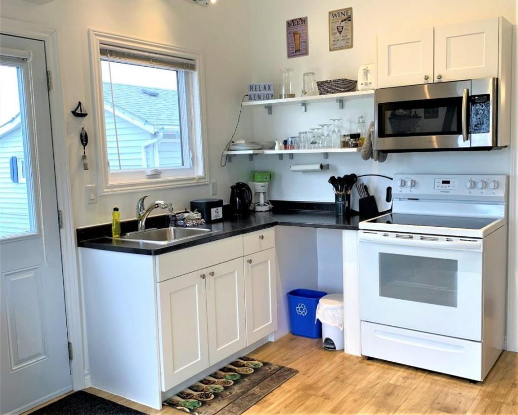 One-Bedroom Bungalow photo 1