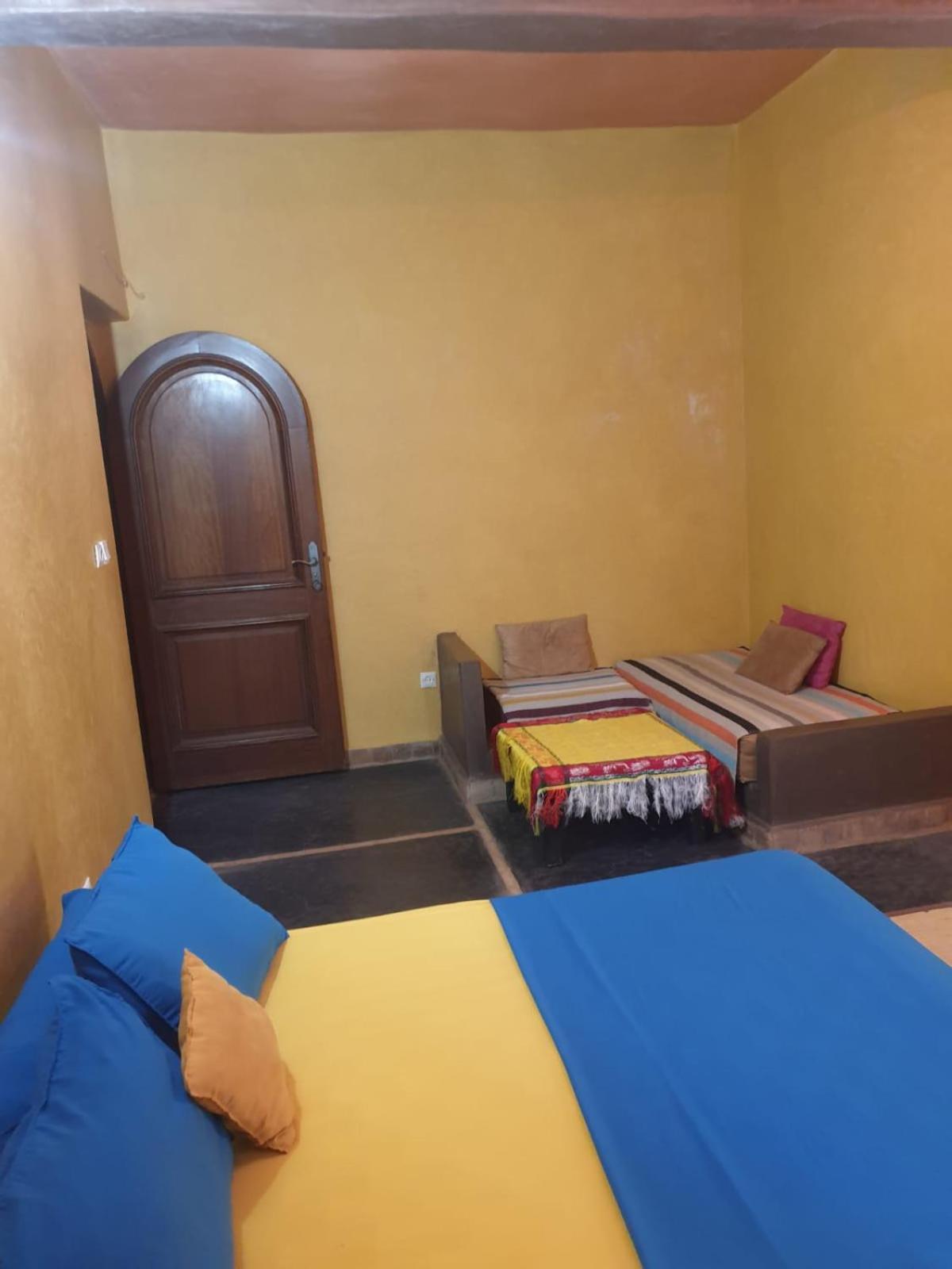 Budget Twin Room - Photo 5
