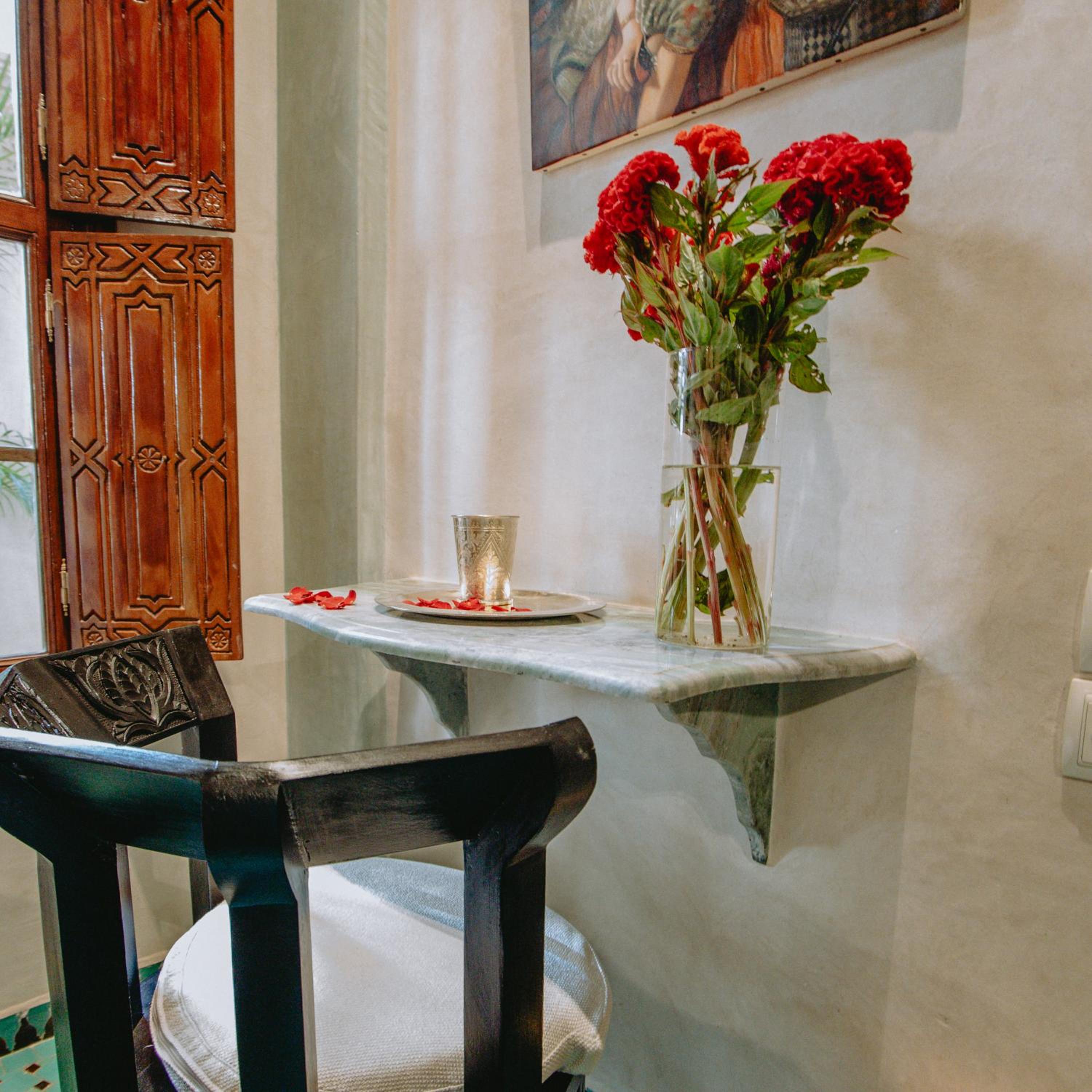 Suite - Photo 15