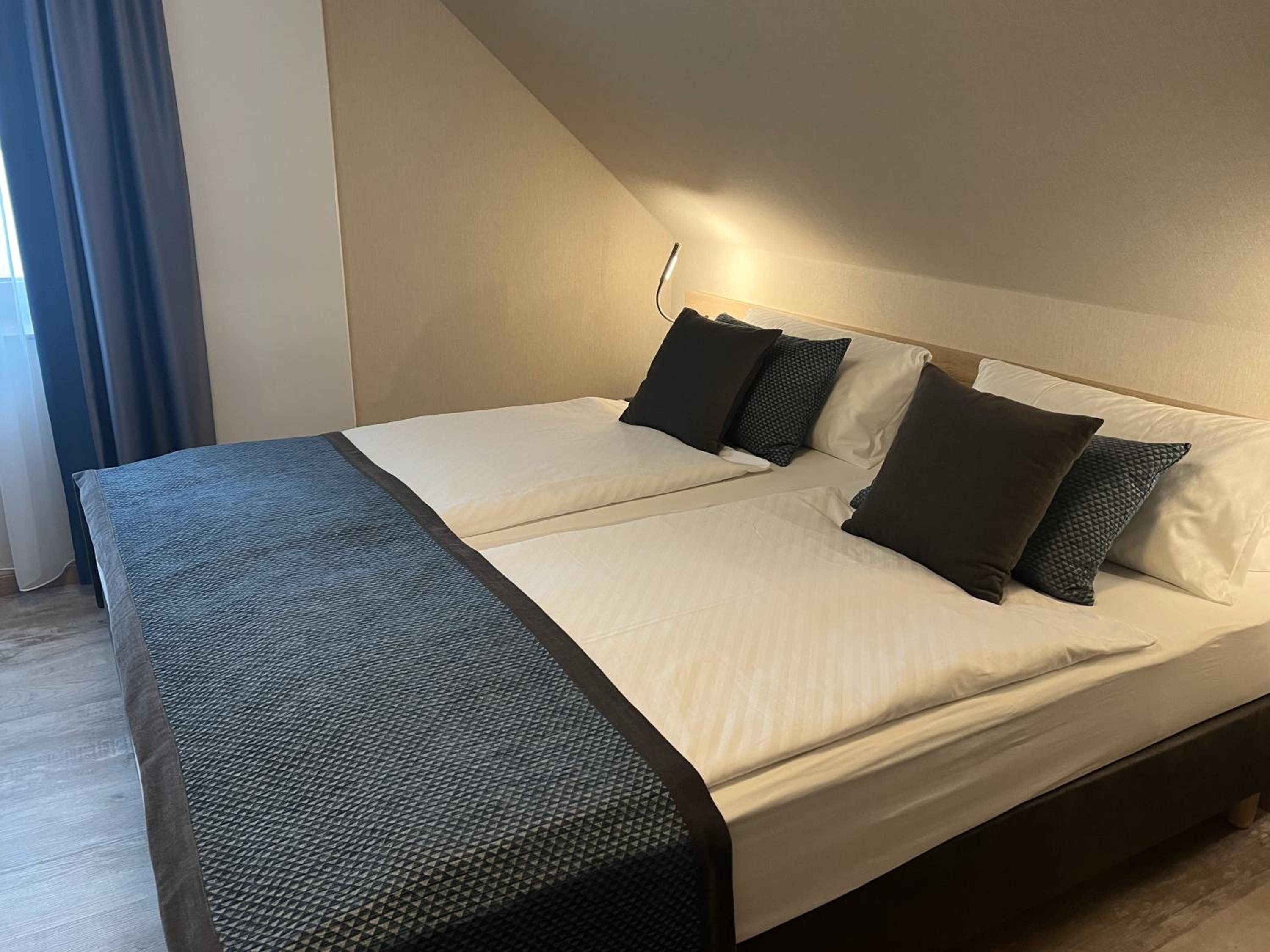 Deluxe Double Room - Photo 4