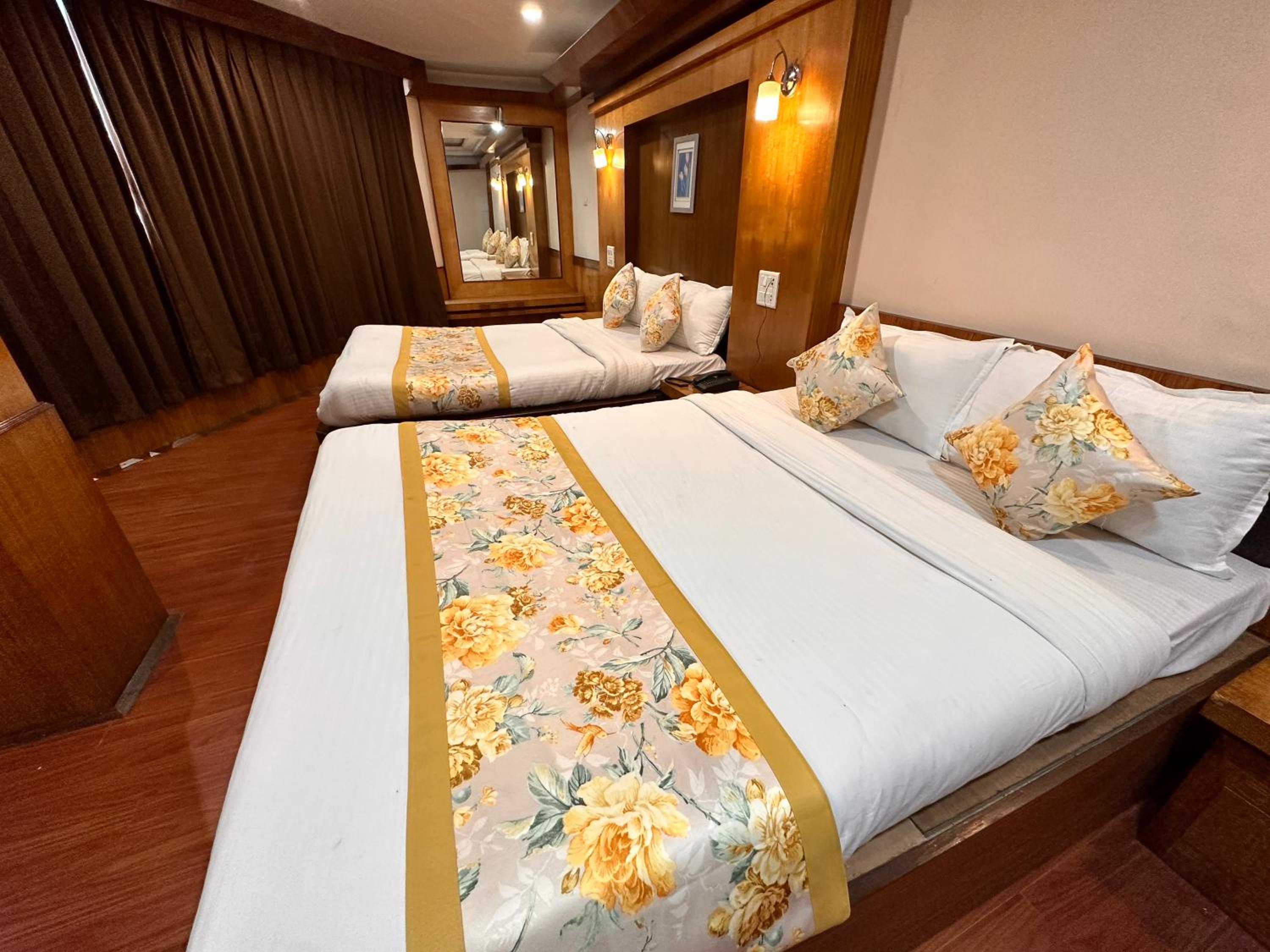 King Room with Mountain View