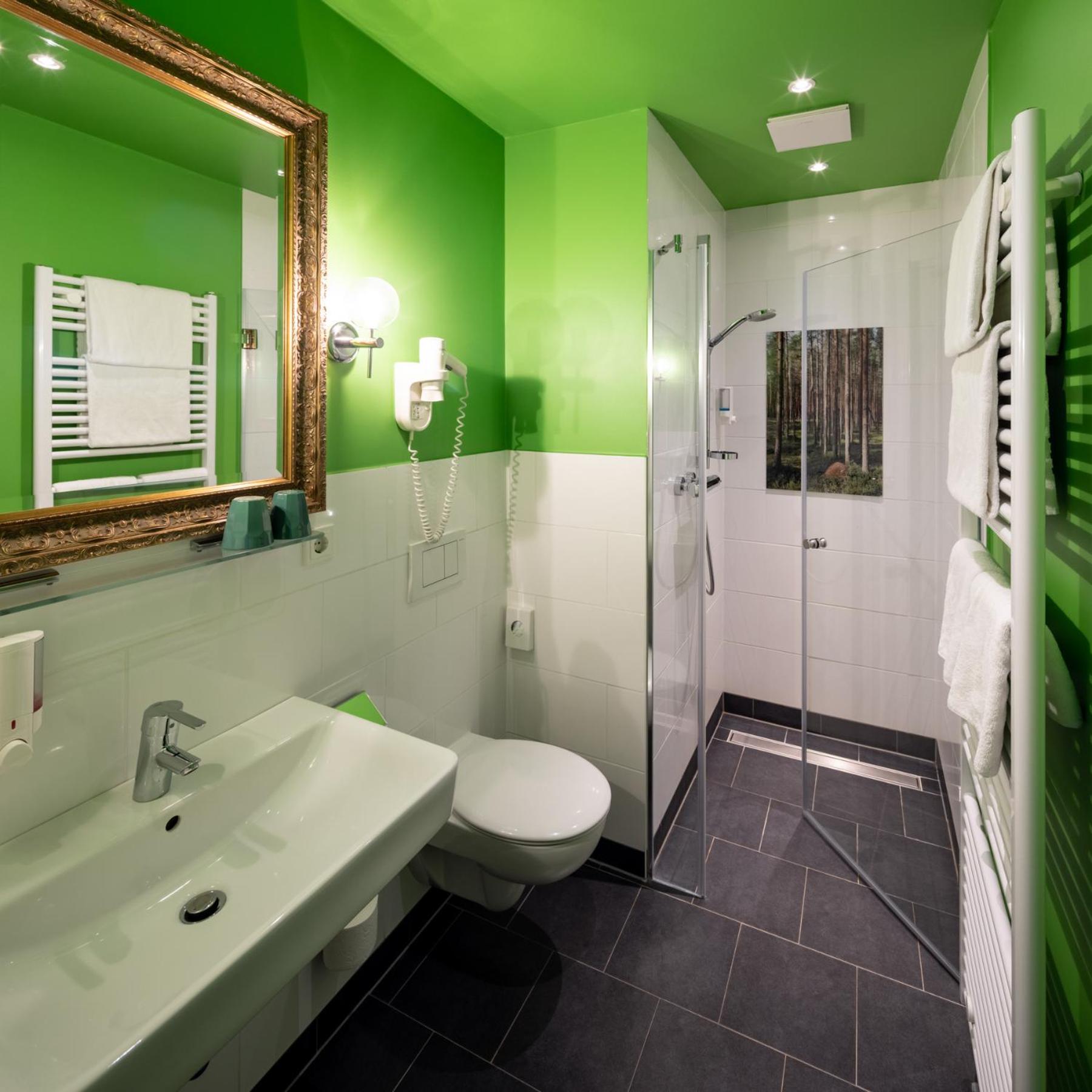 Standard Double or Twin Room photo 3