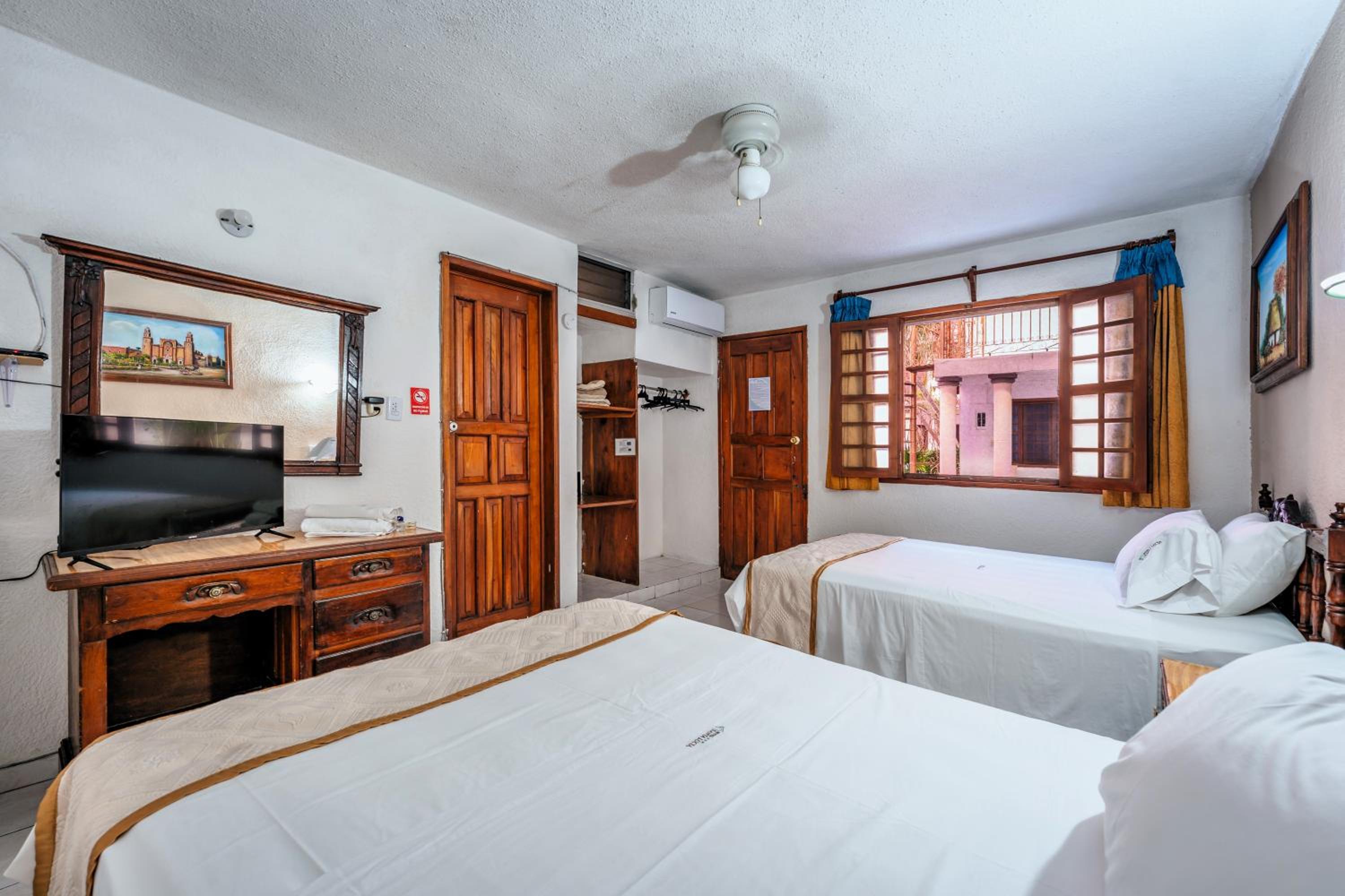 Double Room - Photo 3
