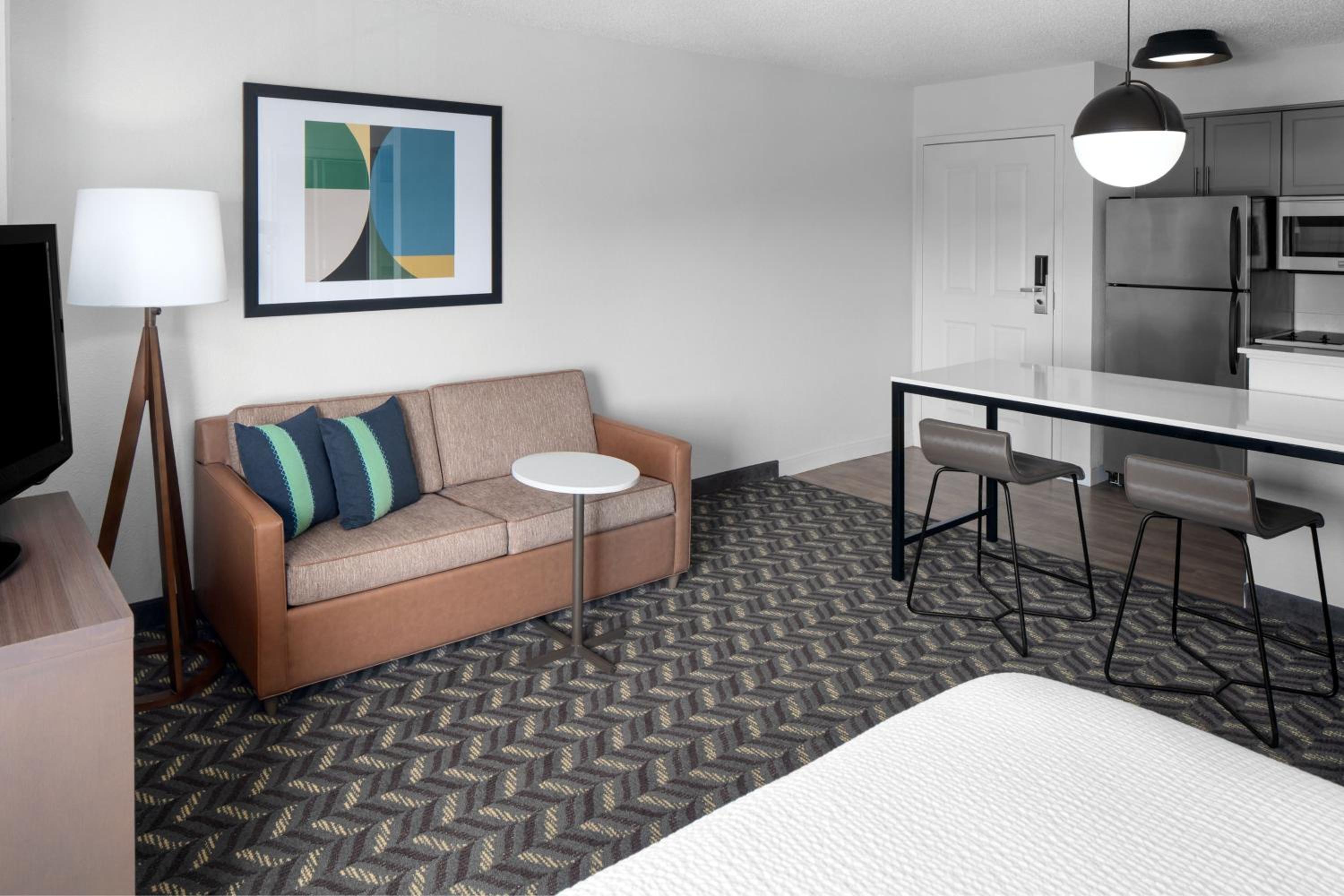 Queen Studio with Sofa Bed - Hearing Accessible - Photo 1
