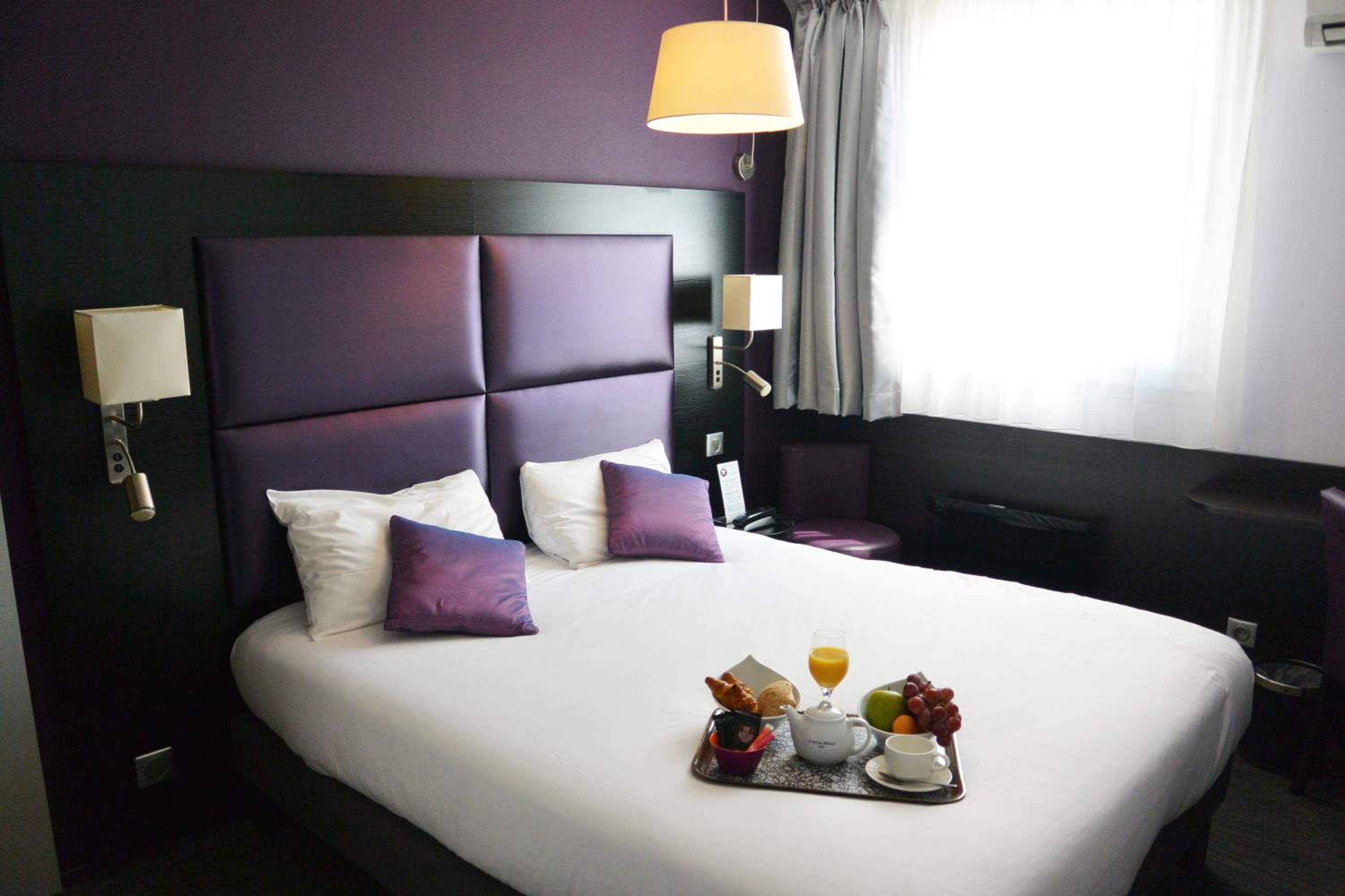 Double or Twin Room - Photo 2