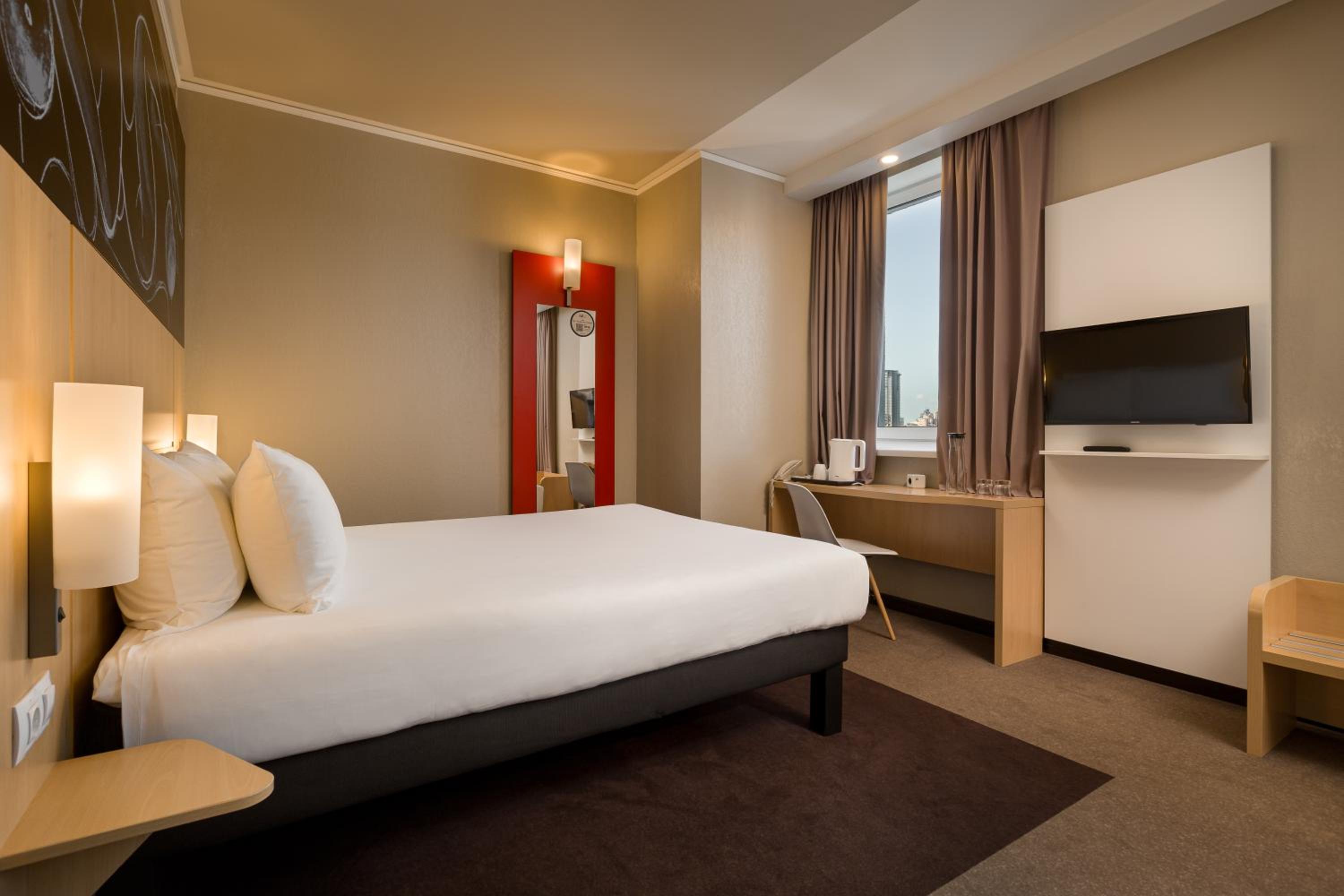Premium Double Room - Photo 18