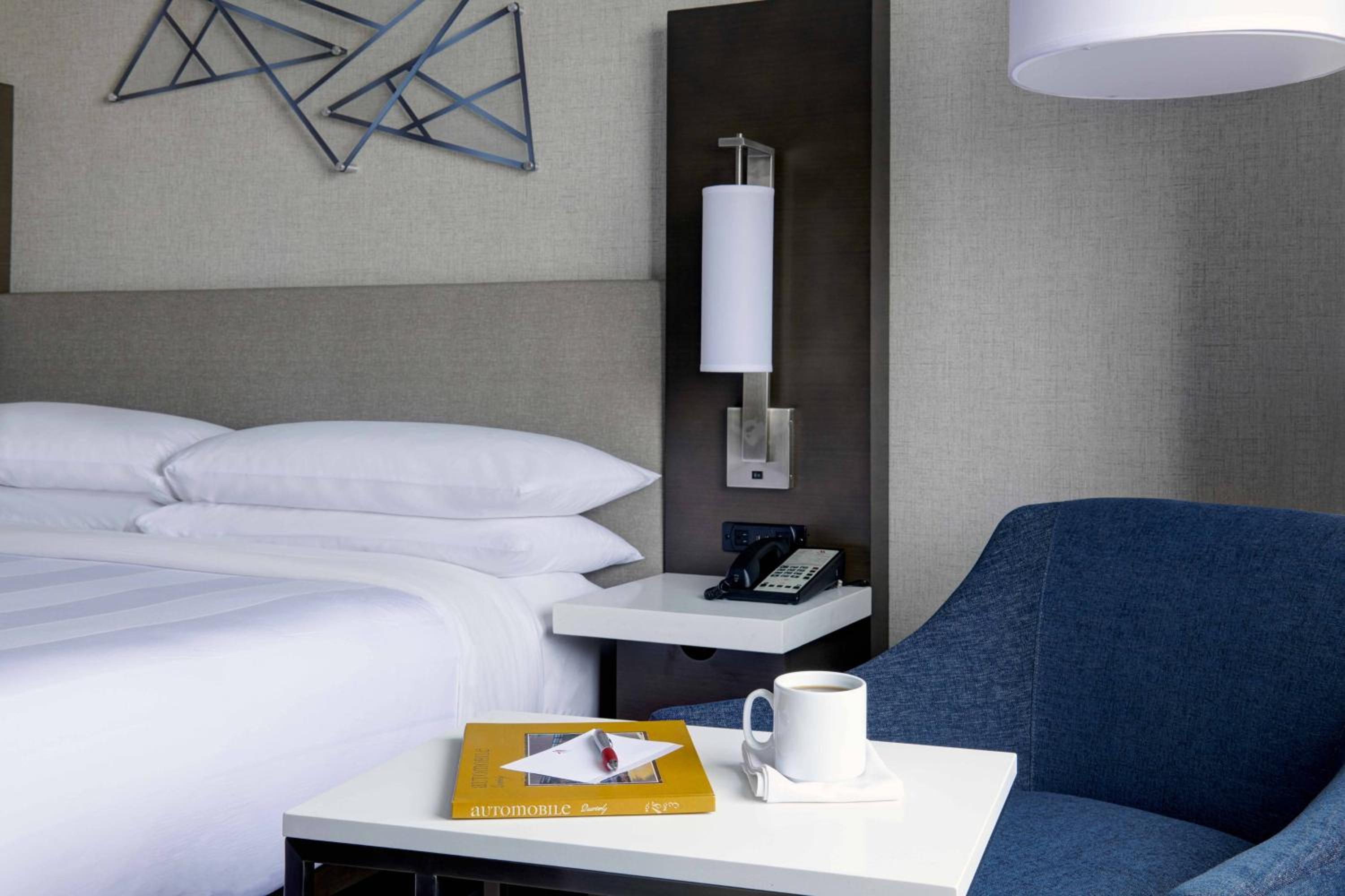 Concierge Double Room with Two Double Beds - Photo 5