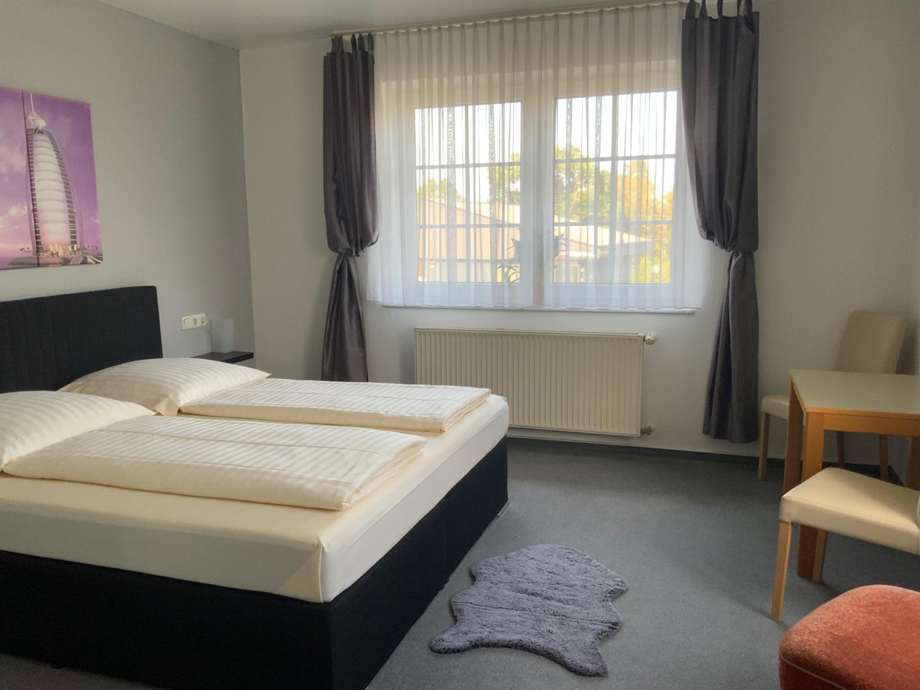 Standard Double Room - Photo 18