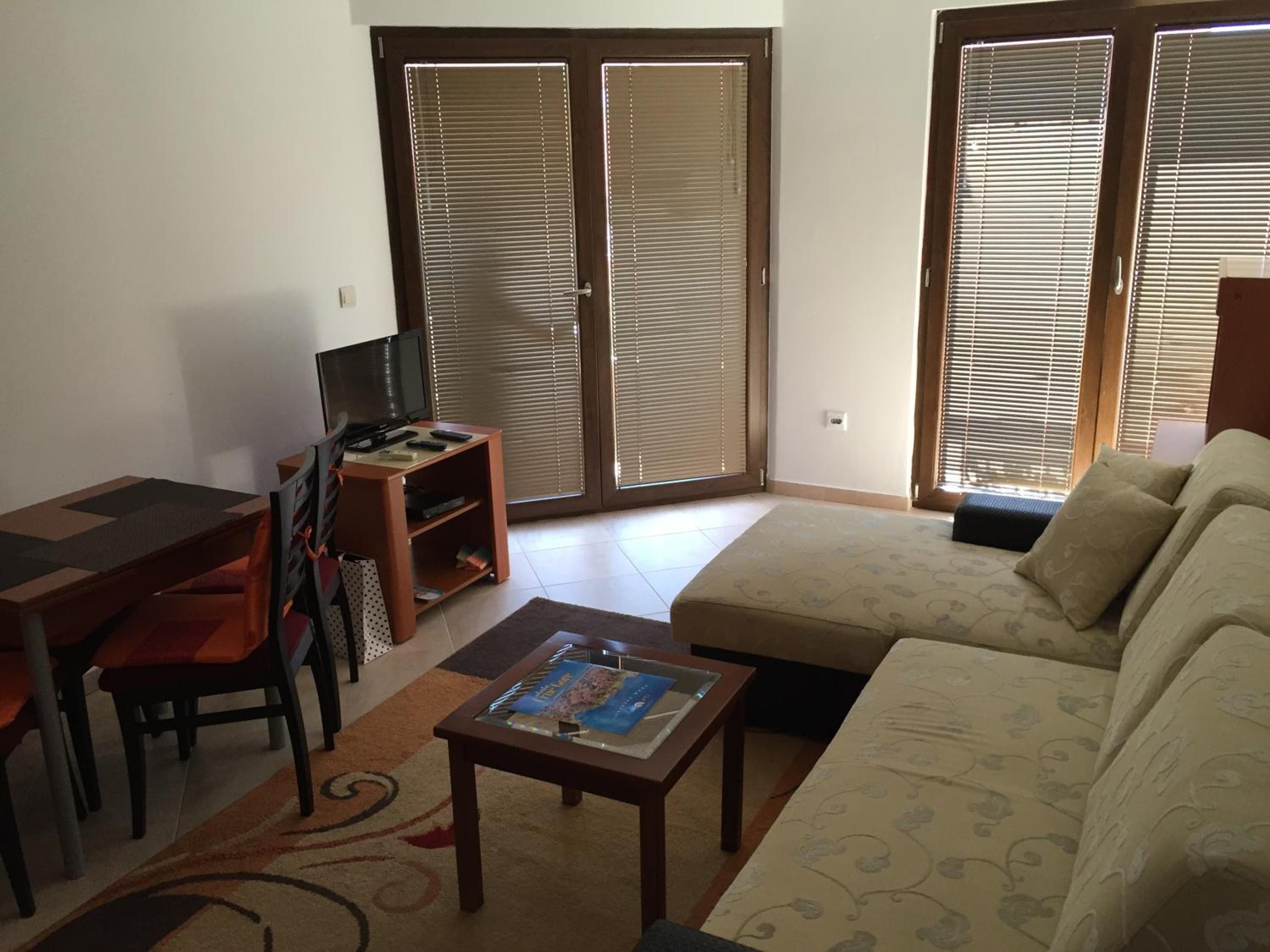 One-Bedroom Apartment with Terrace and Sea View