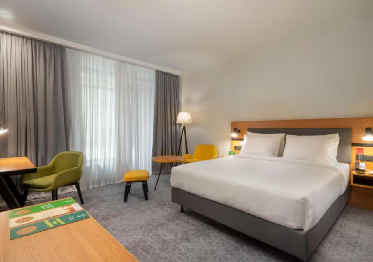Standard Queen Room - Disability Access photo 1
