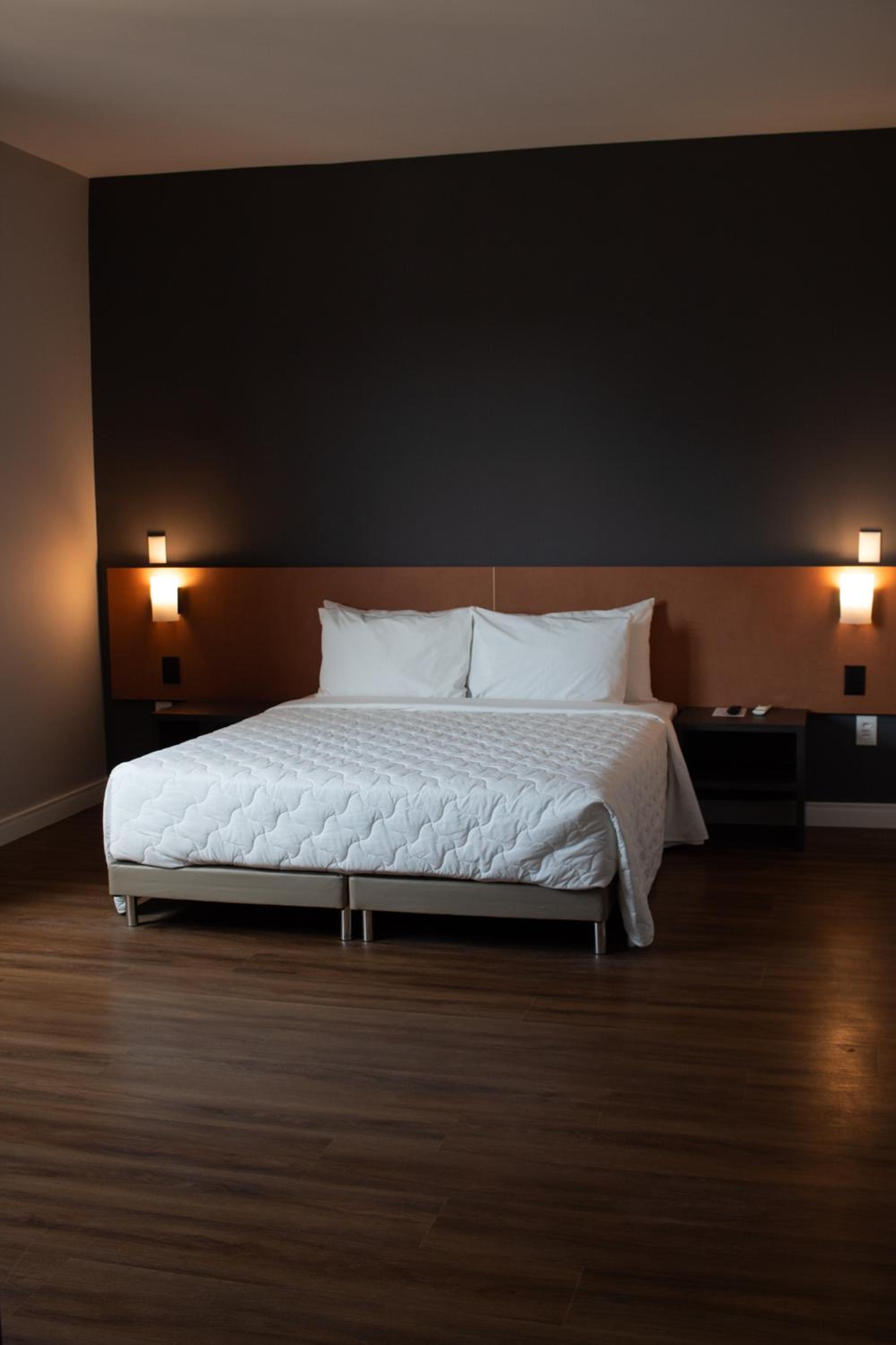 Queen Room - Disability Access