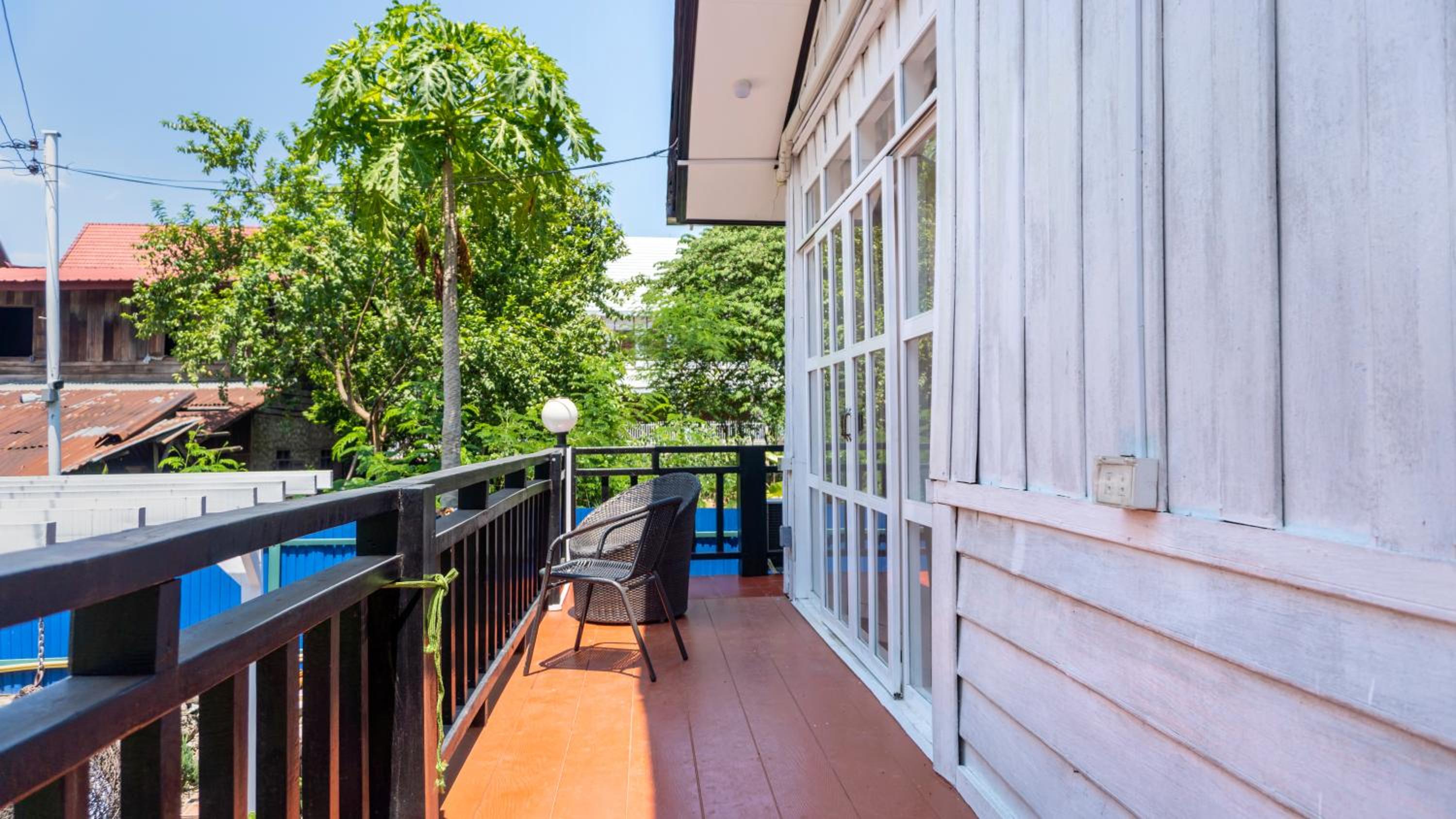 King Room with Balcony photo 2