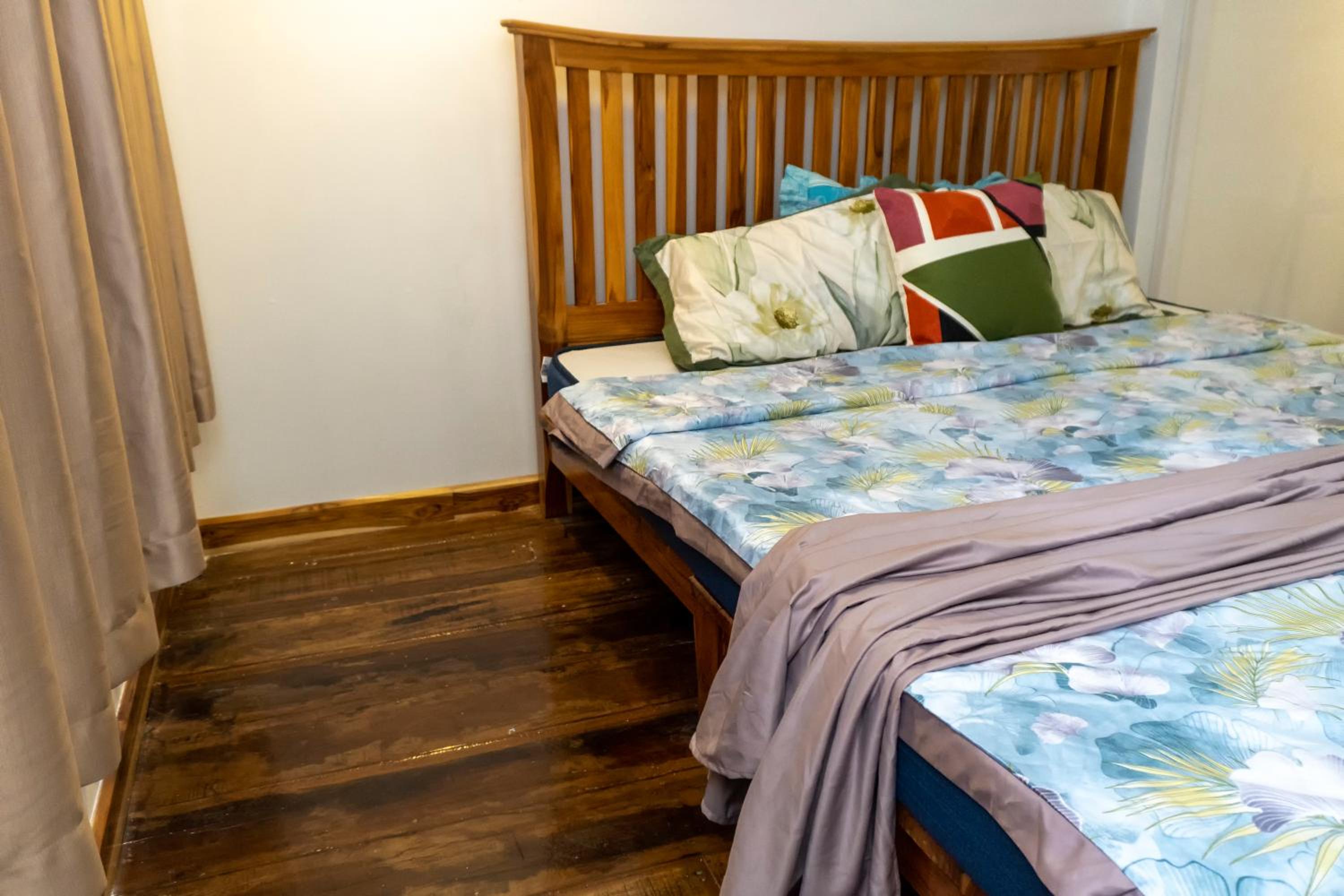 Standard Double Room with Shared Bathroom photo 2