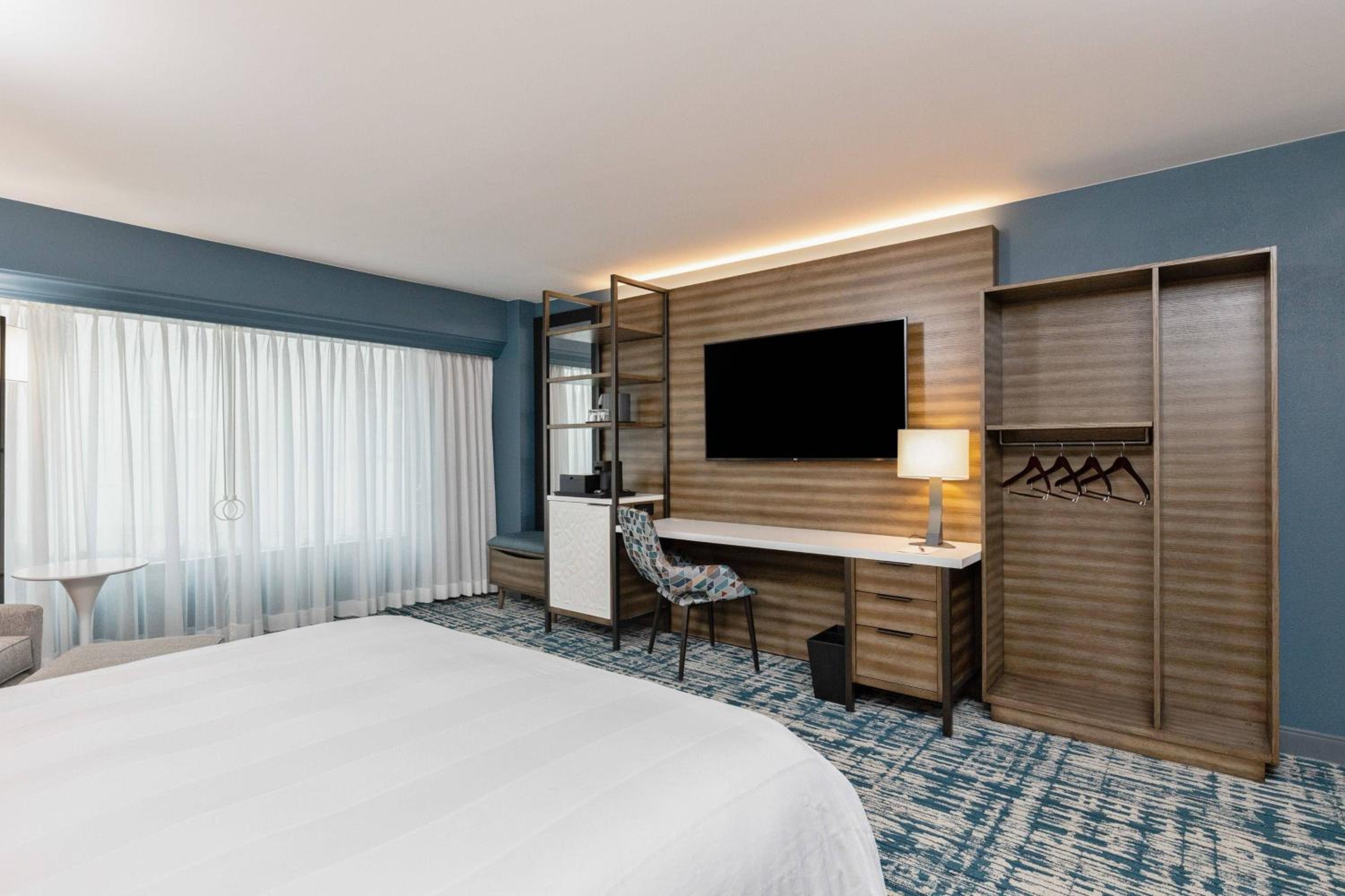 King or Double Room - Photo 13