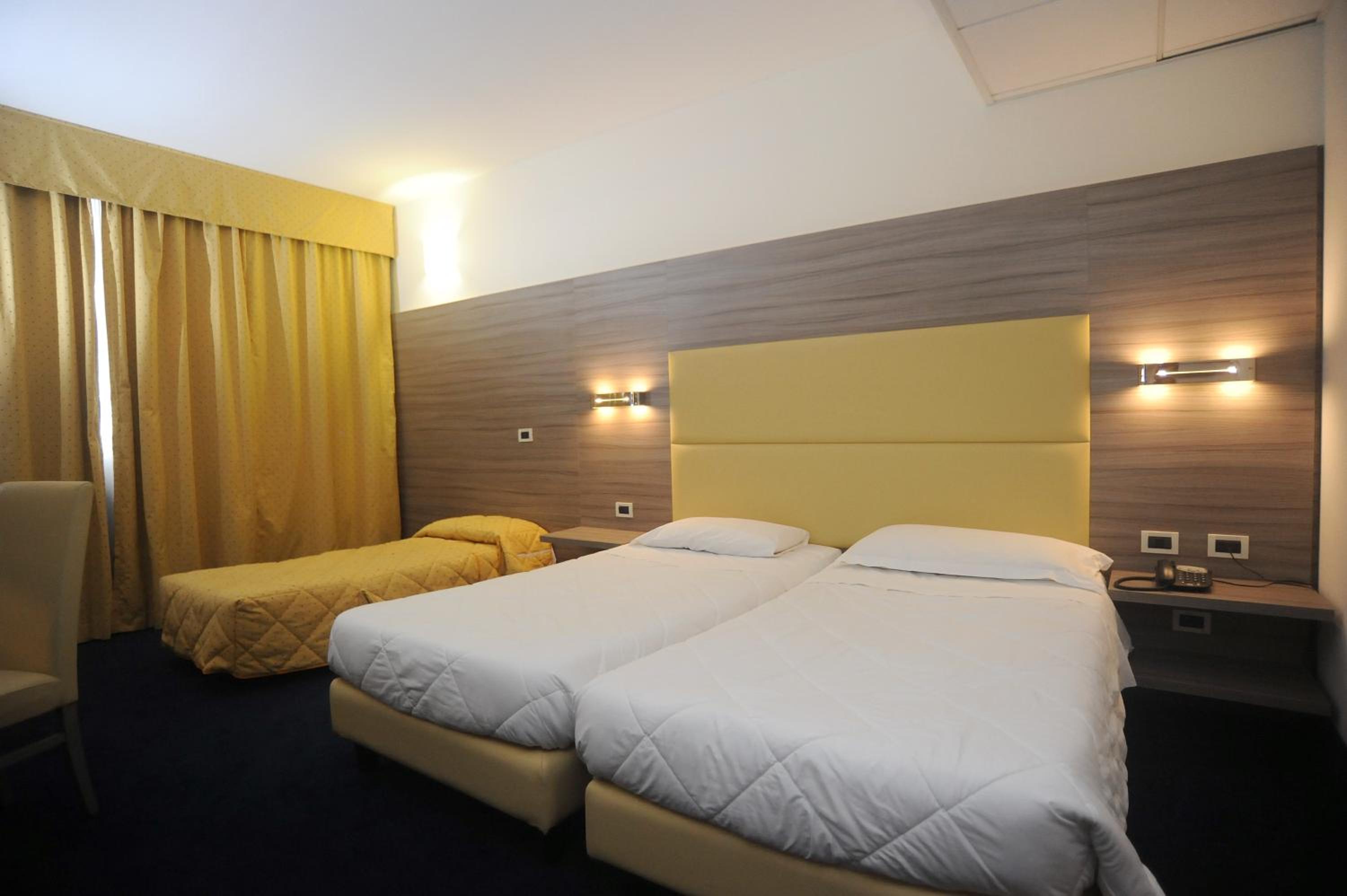Triple Room photo 3