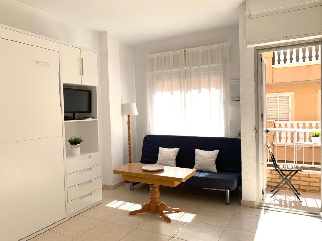 Estudio con Balcón
