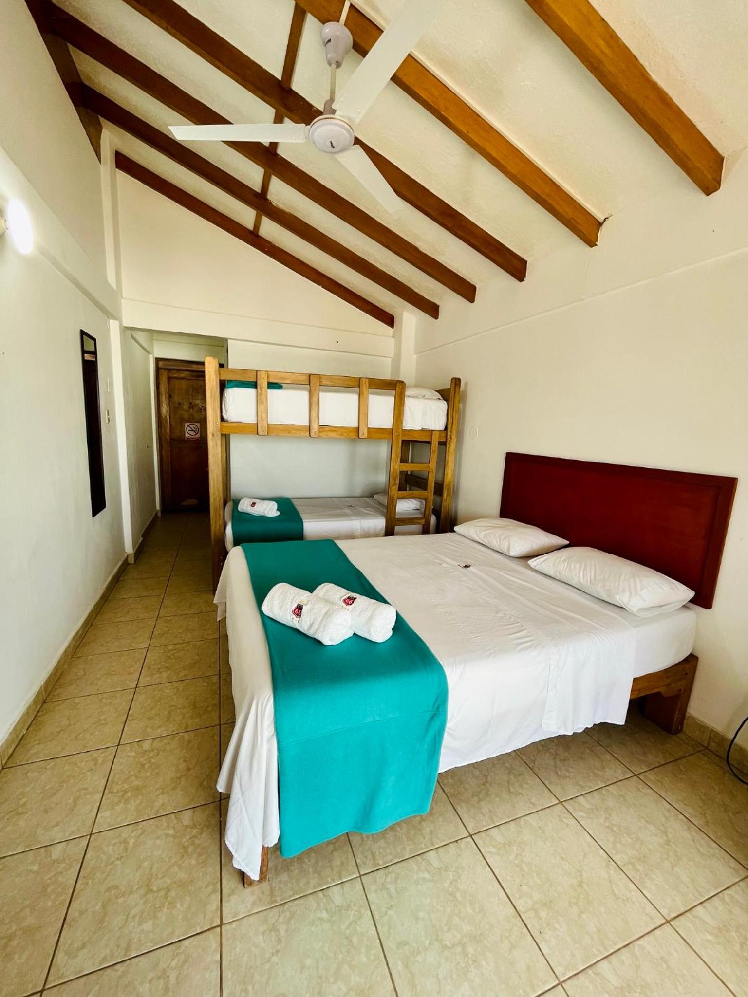Quadruple Room with Sea View photo 3