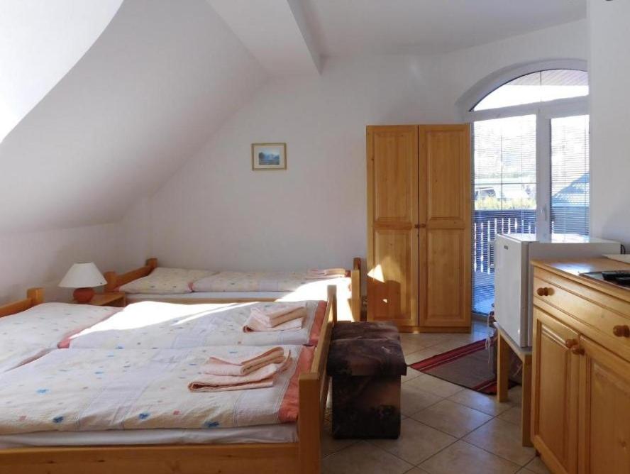 Quadruple Room with Balcony photo 3